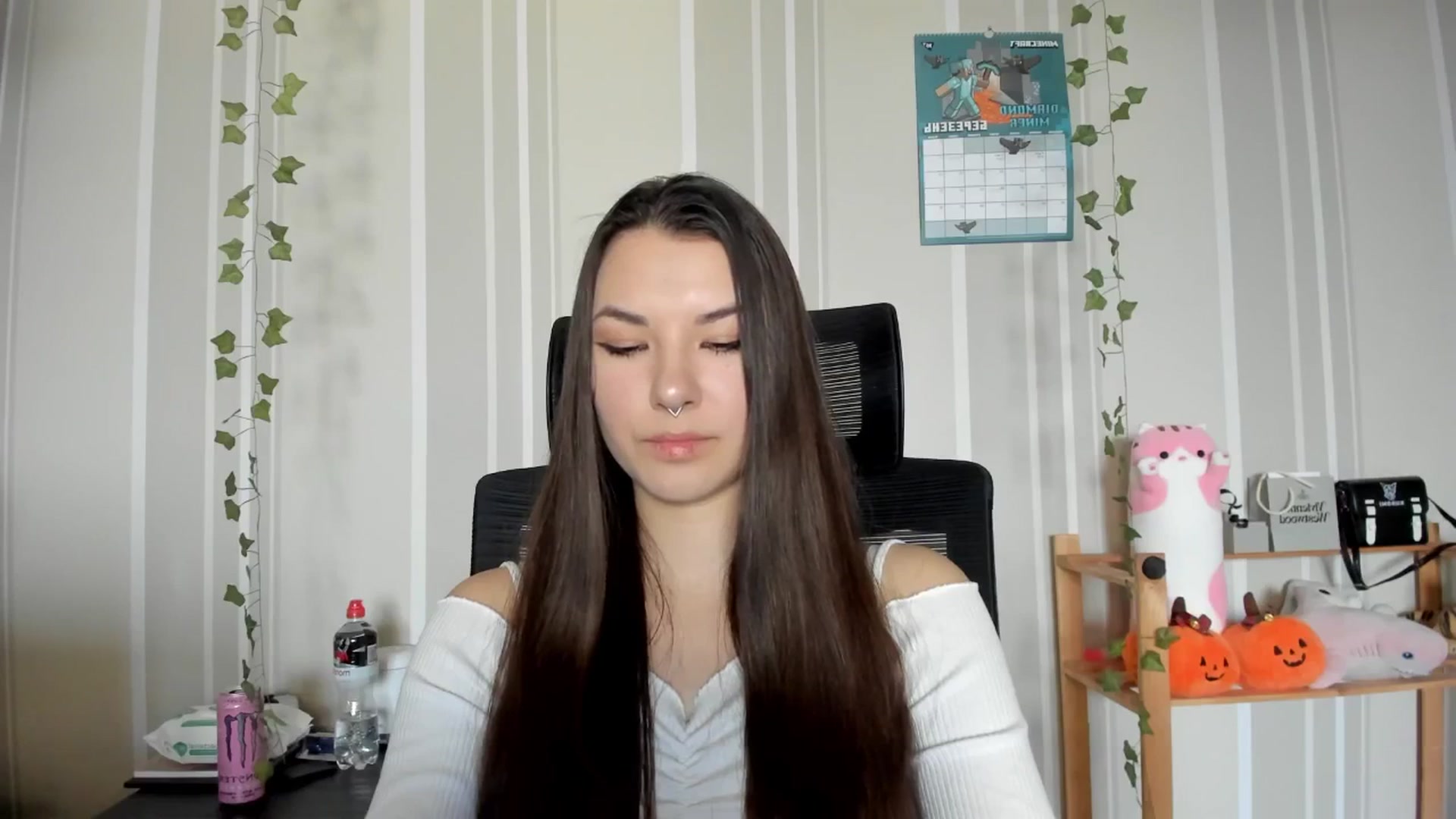 Gallery image thumbnail from AmnesiaGirl1's myfreecams stream on, 03/06/2025, 14:52 image 7 of 20
