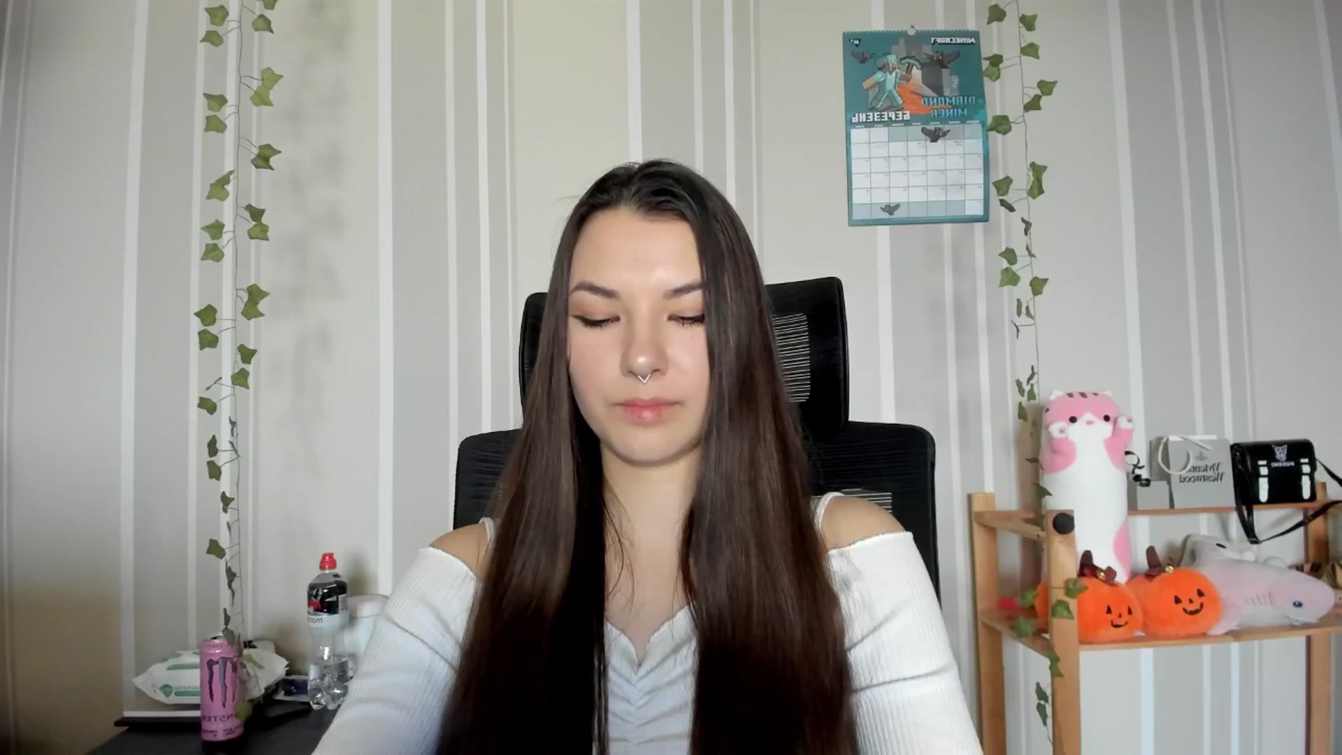 Gallery image thumbnail from AmnesiaGirl1's myfreecams stream on, 03/06/2025, 14:52 image 13 of 20