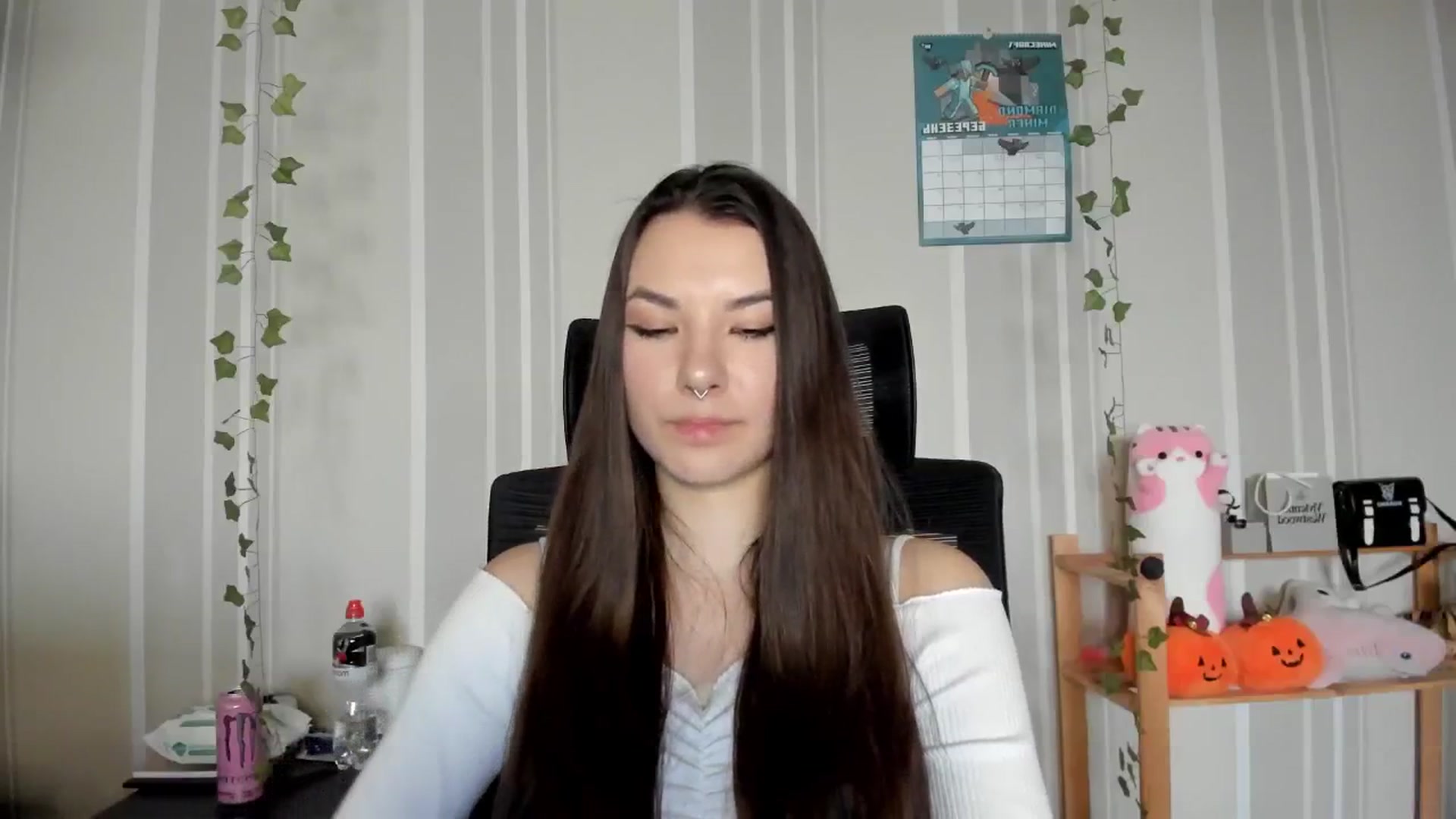 Gallery image thumbnail from AmnesiaGirl1's myfreecams stream on, 03/06/2025, 16:33 image 4 of 20