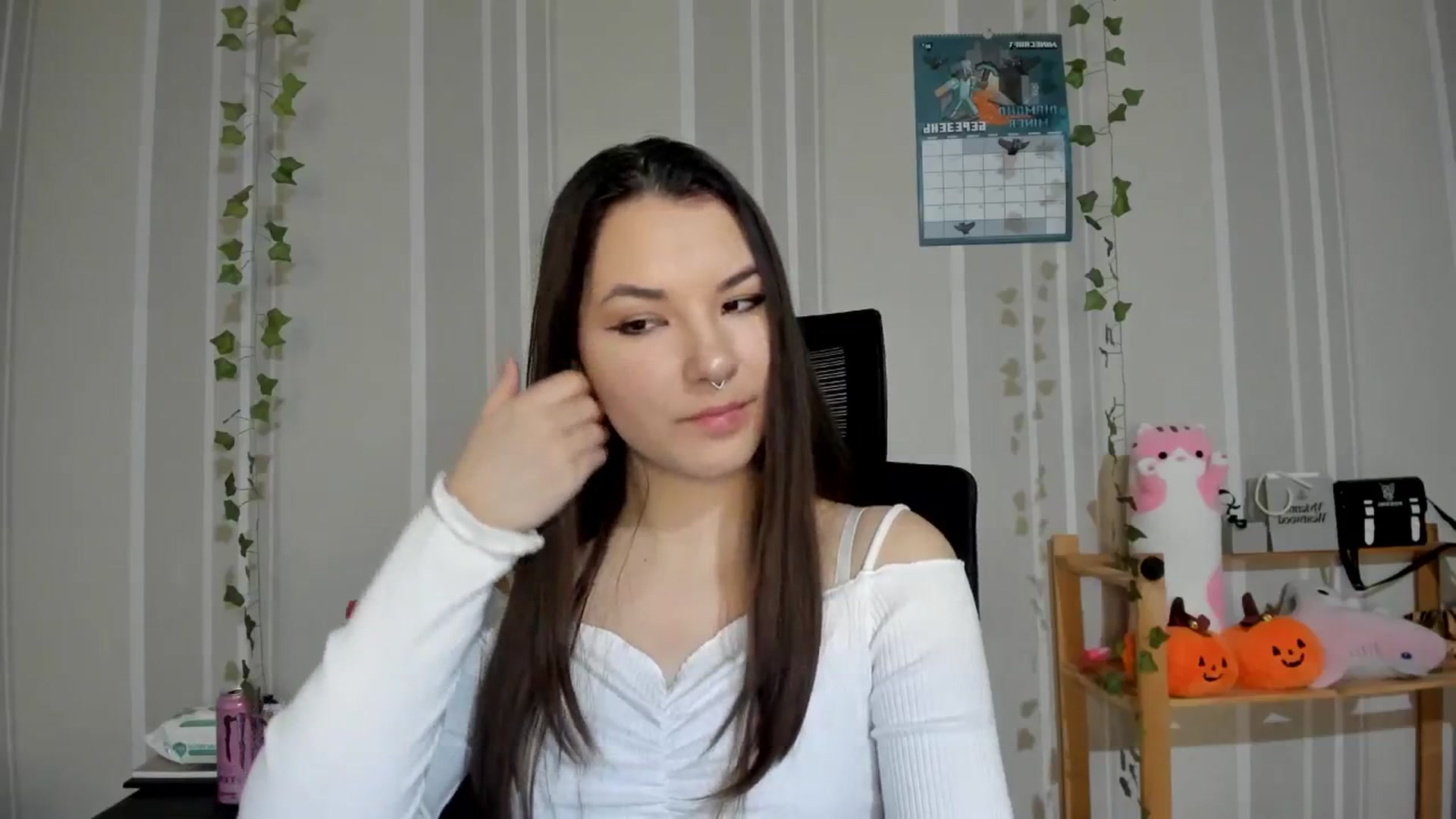 Gallery image thumbnail from AmnesiaGirl1's myfreecams stream on, 03/06/2025, 16:33 image 15 of 20
