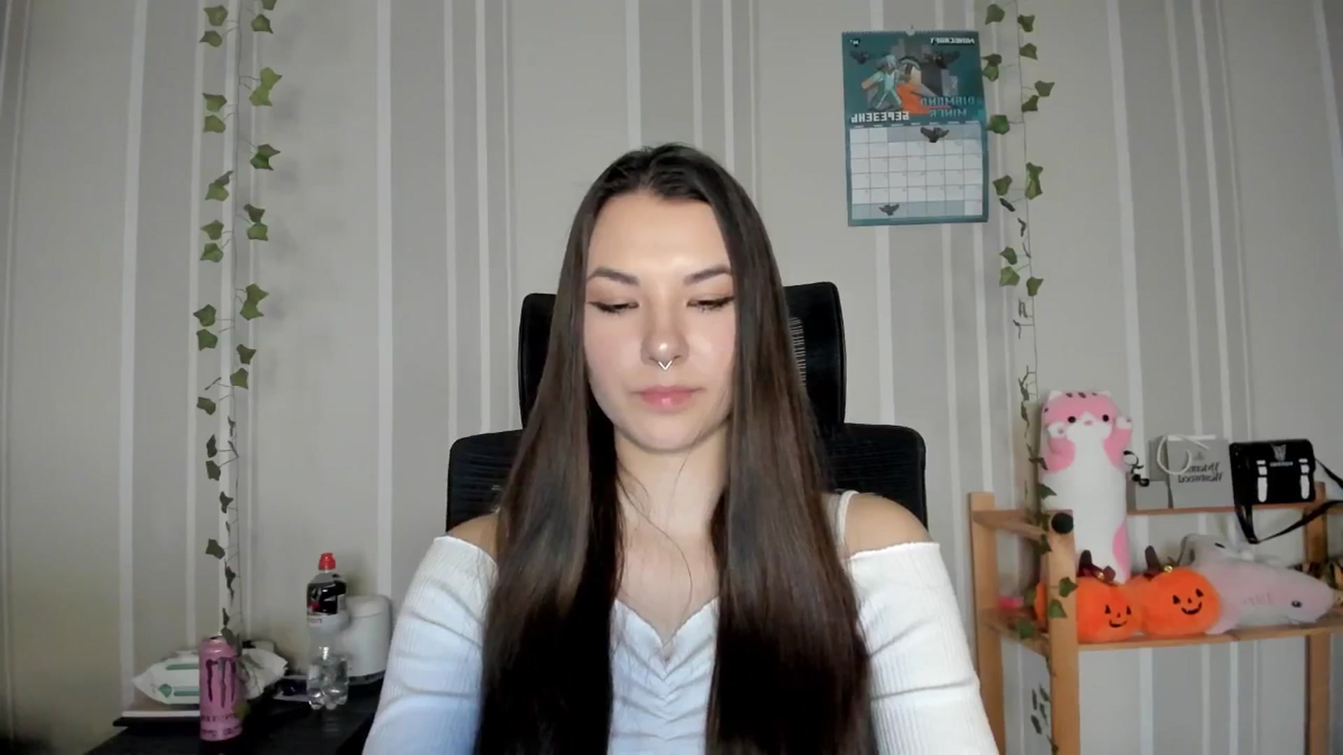 Gallery image thumbnail from AmnesiaGirl1's myfreecams stream on, 03/06/2025, 16:33 image 9 of 20