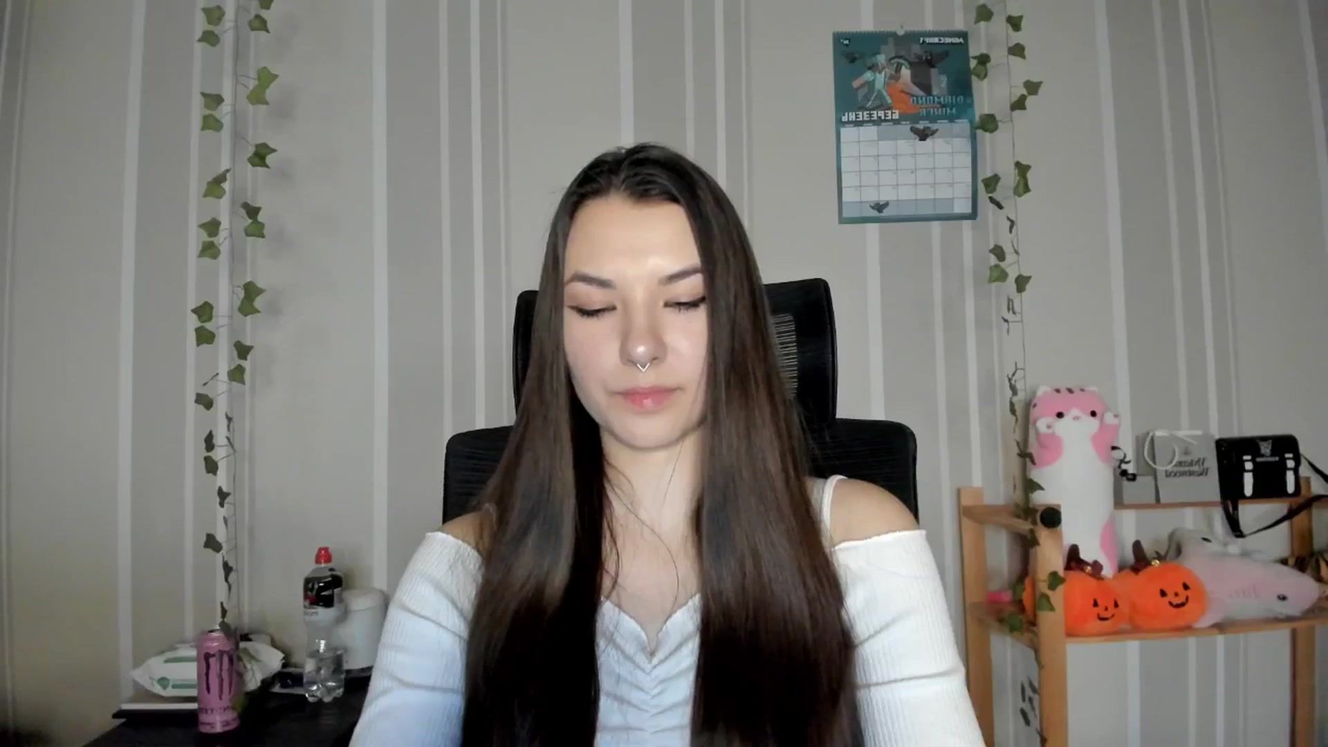 Gallery image thumbnail from AmnesiaGirl1's myfreecams stream on, 03/06/2025, 16:33 image 10 of 20