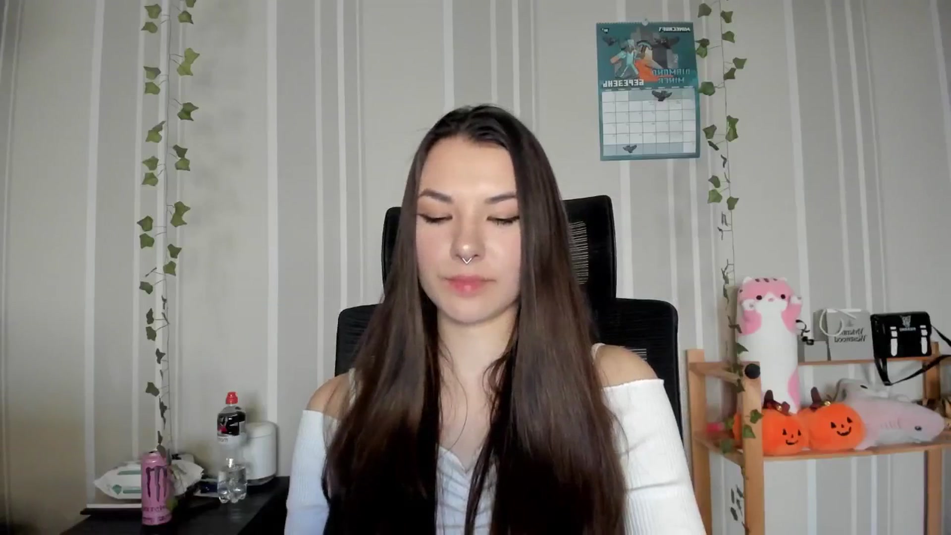 Gallery image thumbnail from AmnesiaGirl1's myfreecams stream on, 03/06/2025, 16:33 image 6 of 20
