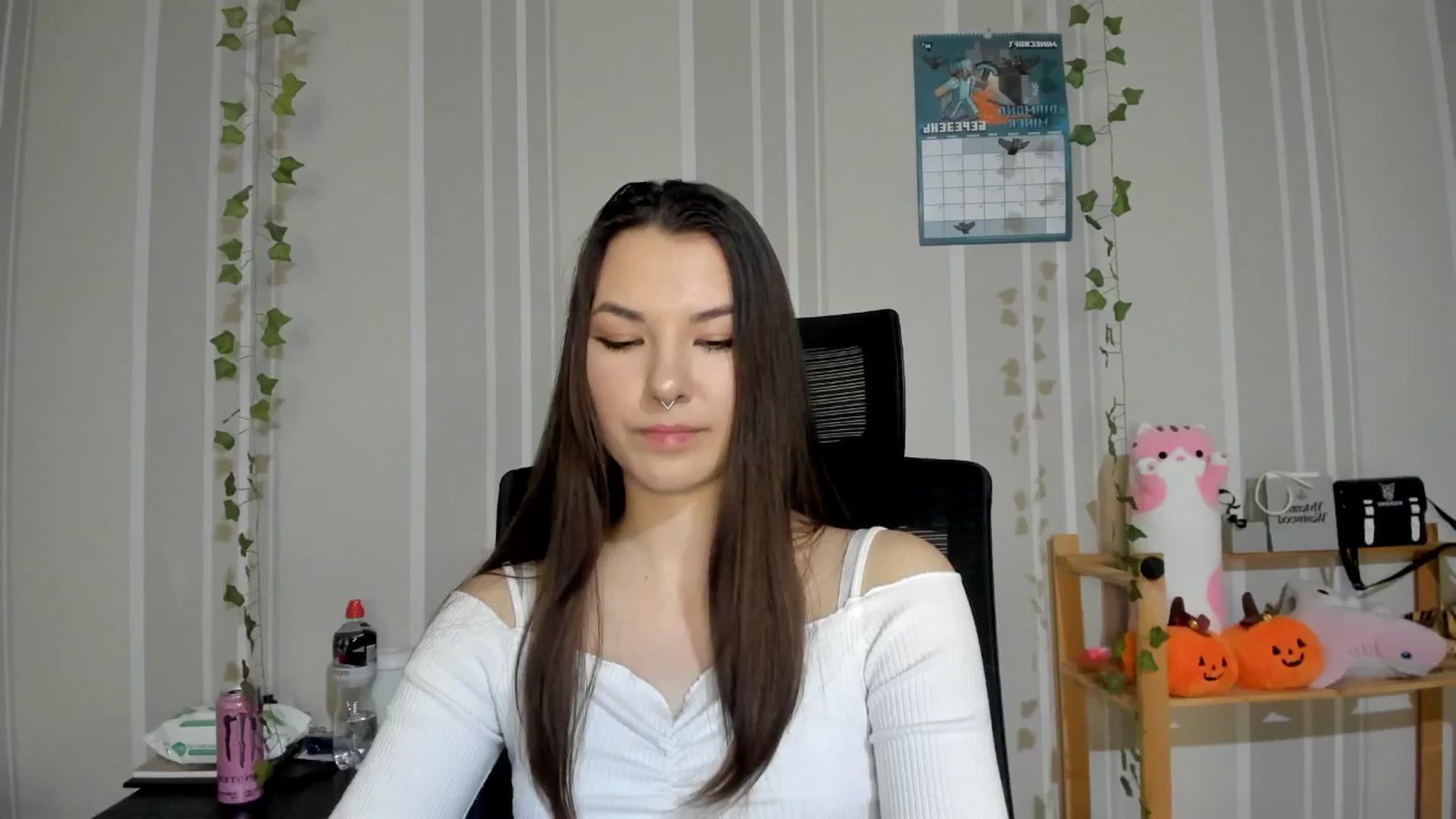 Gallery image thumbnail from AmnesiaGirl1's myfreecams stream on, 03/06/2025, 17:23 image 4 of 20