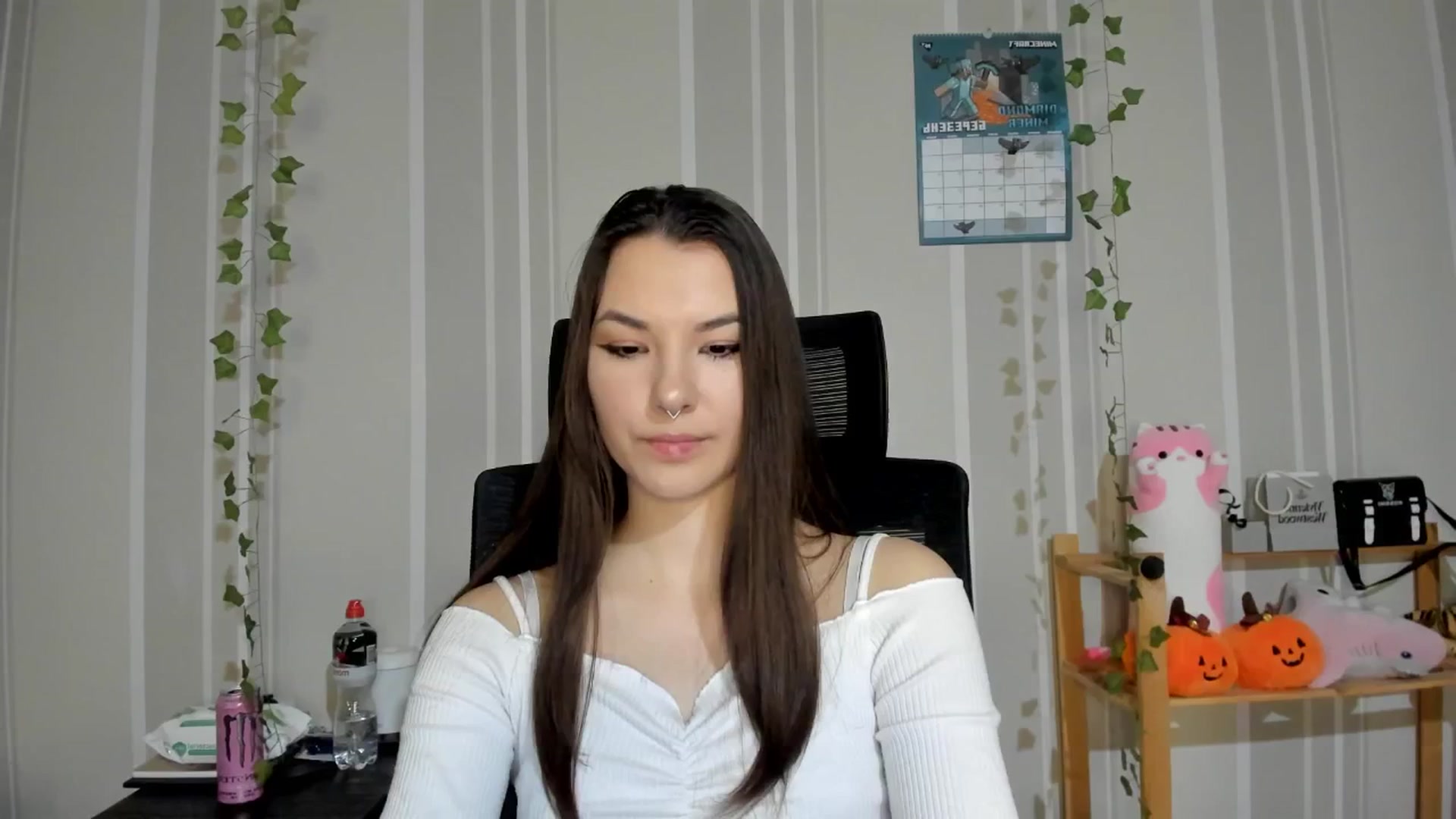 Gallery image thumbnail from AmnesiaGirl1's myfreecams stream on, 03/06/2025, 17:23 image 13 of 20