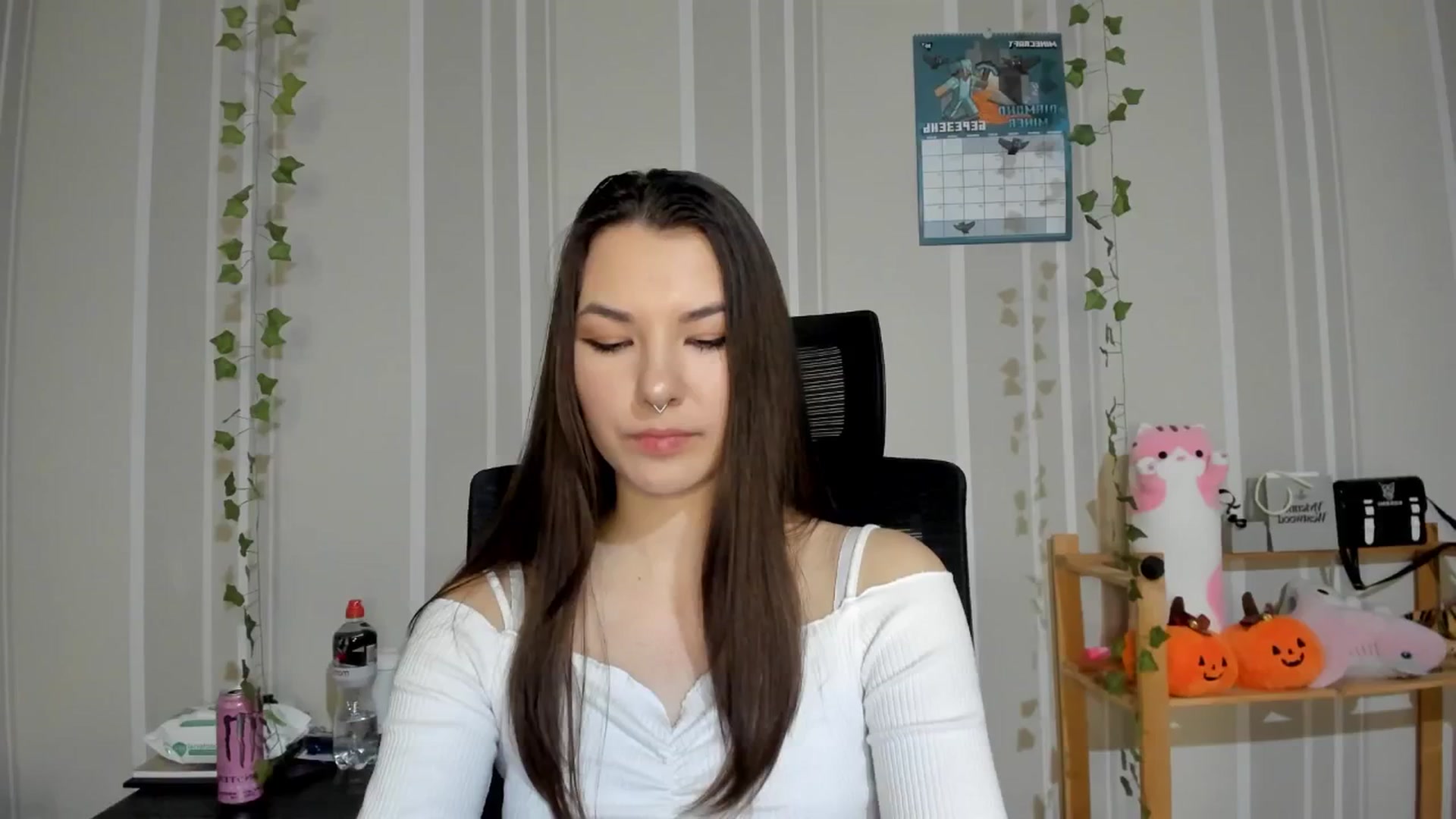 Gallery image thumbnail from AmnesiaGirl1's myfreecams stream on, 03/06/2025, 17:23 image 1 of 20