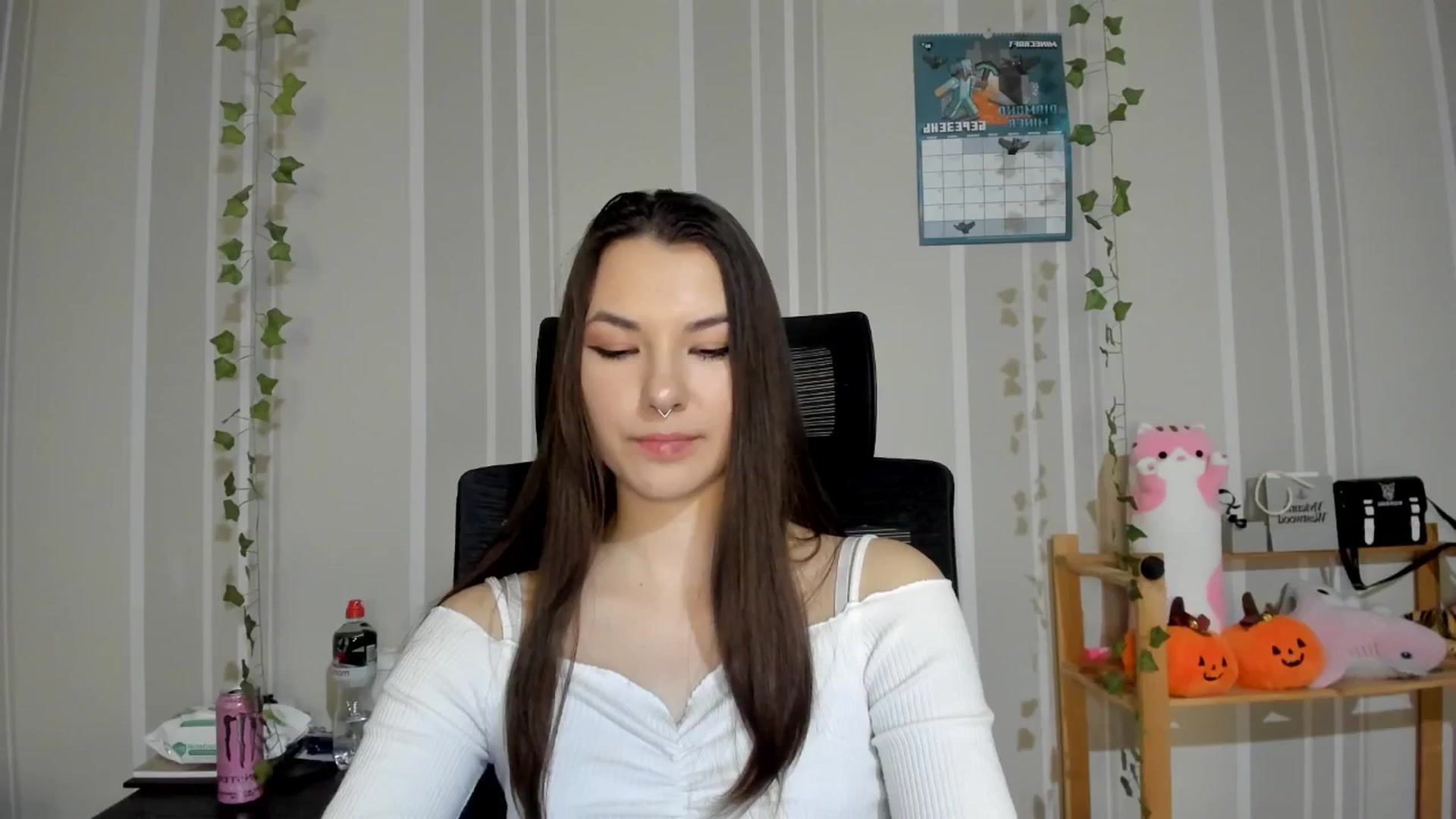 Gallery image thumbnail from AmnesiaGirl1's myfreecams stream on, 03/06/2025, 17:23 image 16 of 20