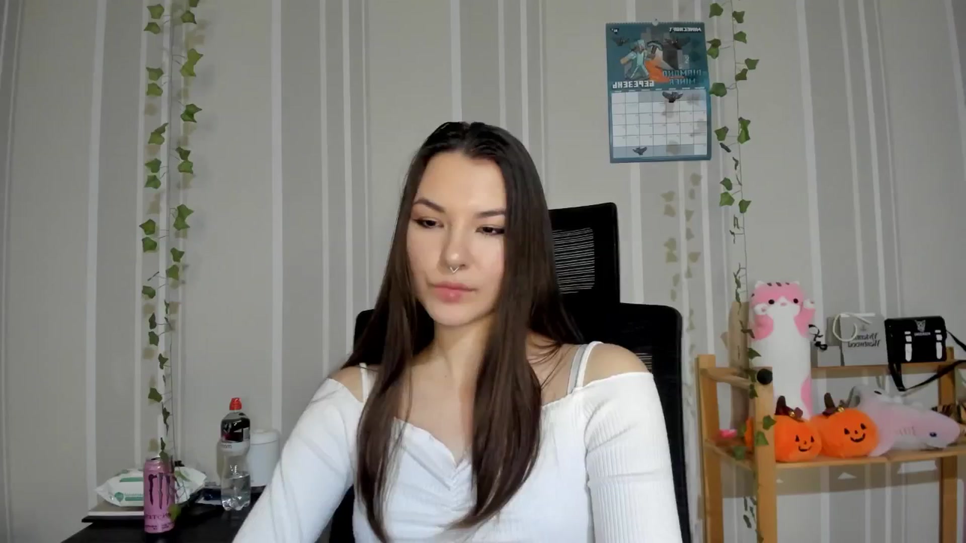 Gallery image thumbnail from AmnesiaGirl1's myfreecams stream on, 03/06/2025, 17:23 image 6 of 20