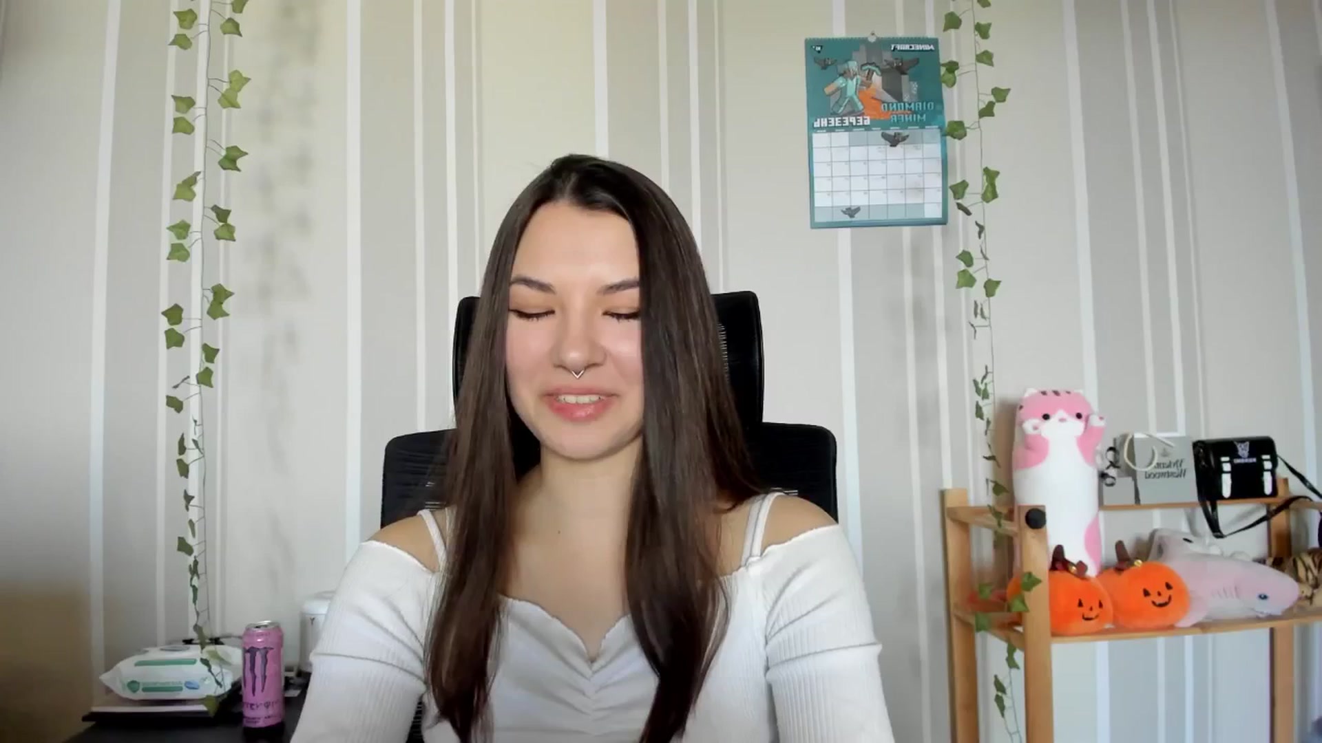 Gallery image thumbnail from AmnesiaGirl1's myfreecams stream on, 03/07/2025, 13:50 image 7 of 20