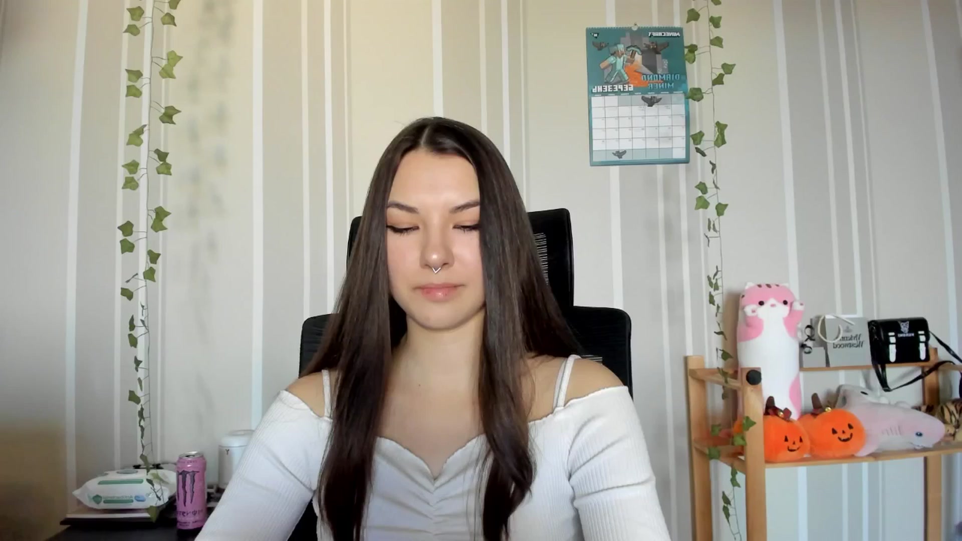 Gallery image thumbnail from AmnesiaGirl1's myfreecams stream on, 03/07/2025, 14:38 image 17 of 20