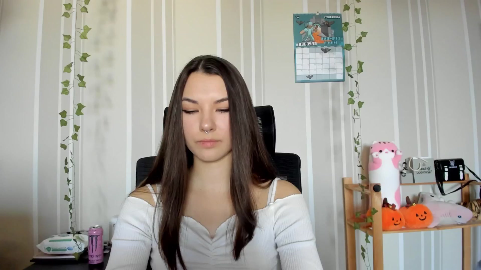 Gallery image thumbnail from AmnesiaGirl1's myfreecams stream on, 03/07/2025, 14:38 image 2 of 20