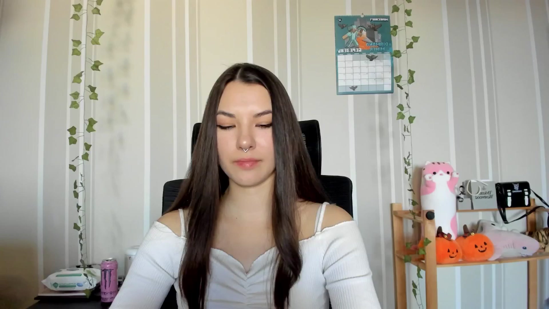 Gallery image thumbnail from AmnesiaGirl1's myfreecams stream on, 03/07/2025, 14:38 image 16 of 20