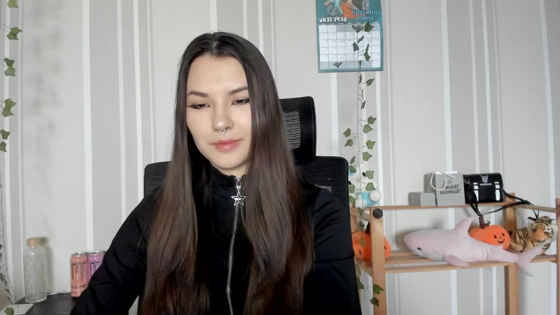 Gallery image thumbnail from AmnesiaGirl1's myfreecams stream on, 03/19/2025, 15:39 image 6 of 20