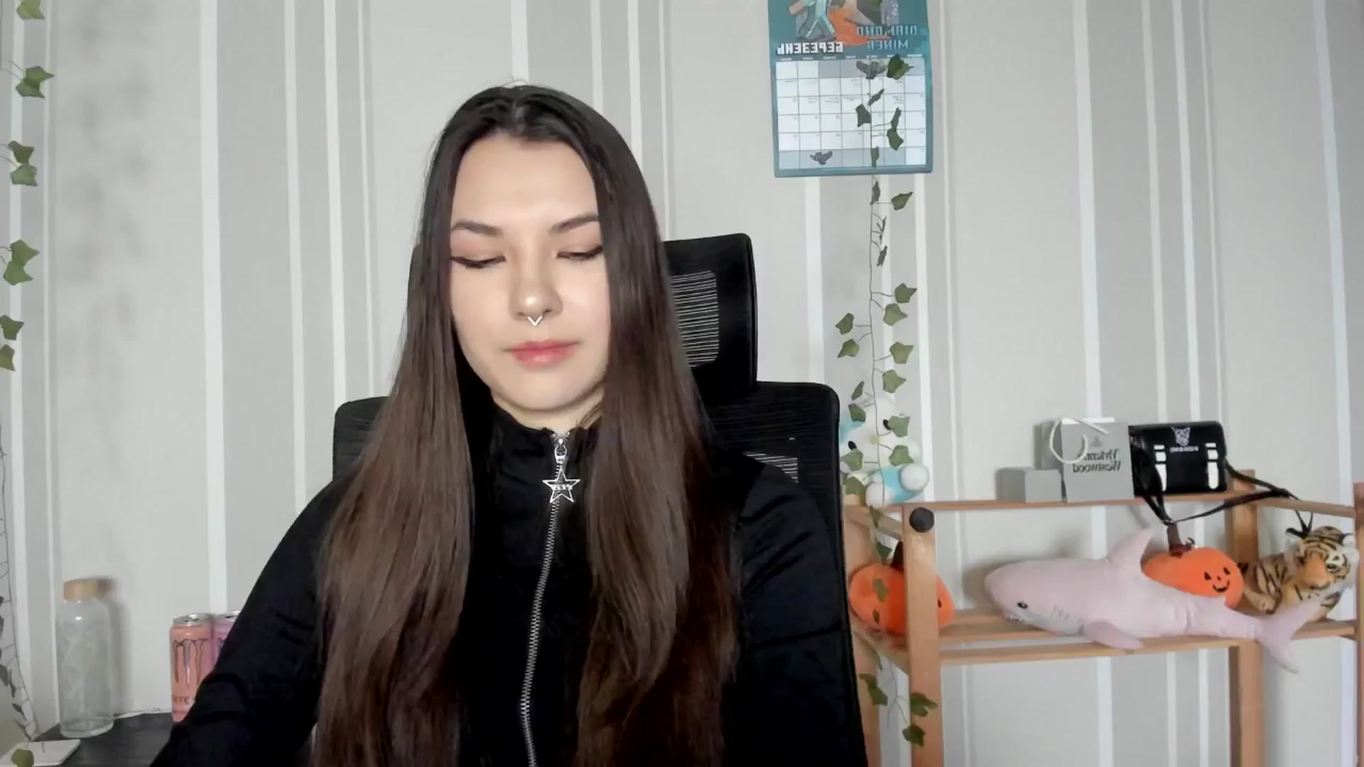 Gallery image thumbnail from AmnesiaGirl1's myfreecams stream on, 03/19/2025, 15:39 image 14 of 20