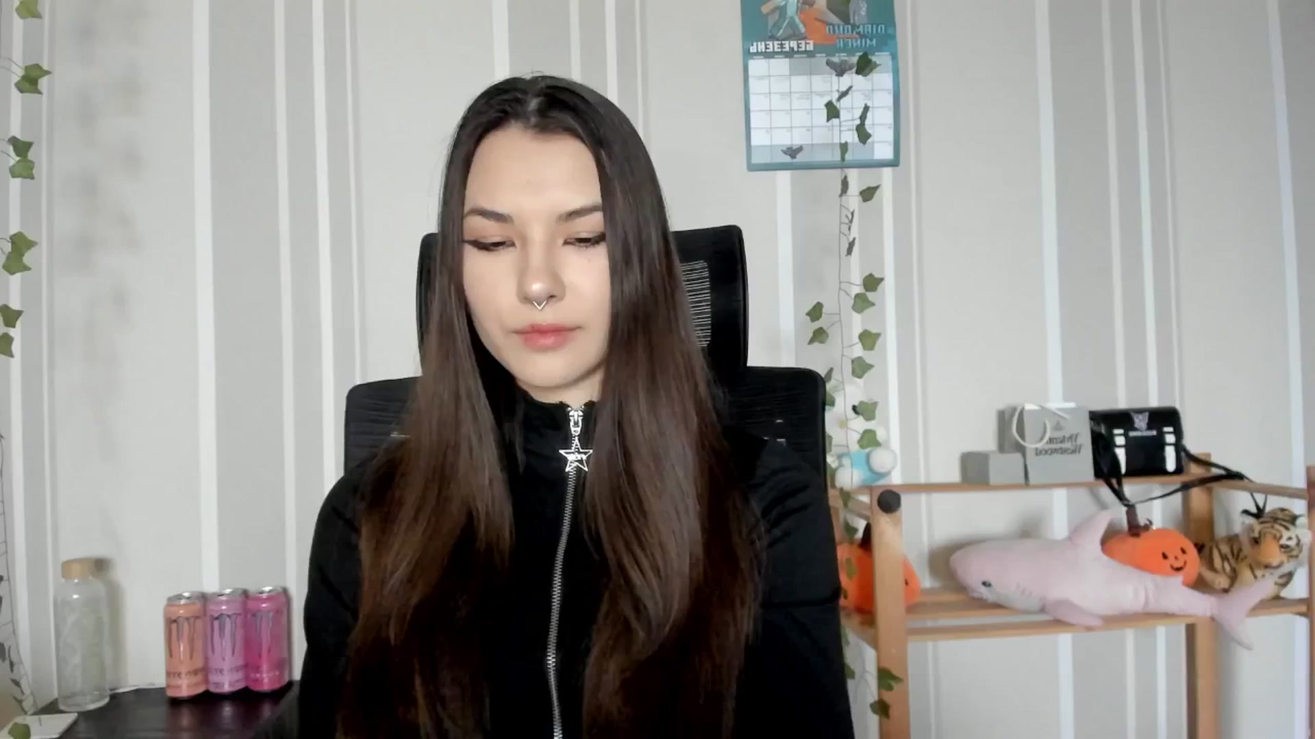 Gallery image thumbnail from AmnesiaGirl1's myfreecams stream on, 03/19/2025, 15:39 image 8 of 20