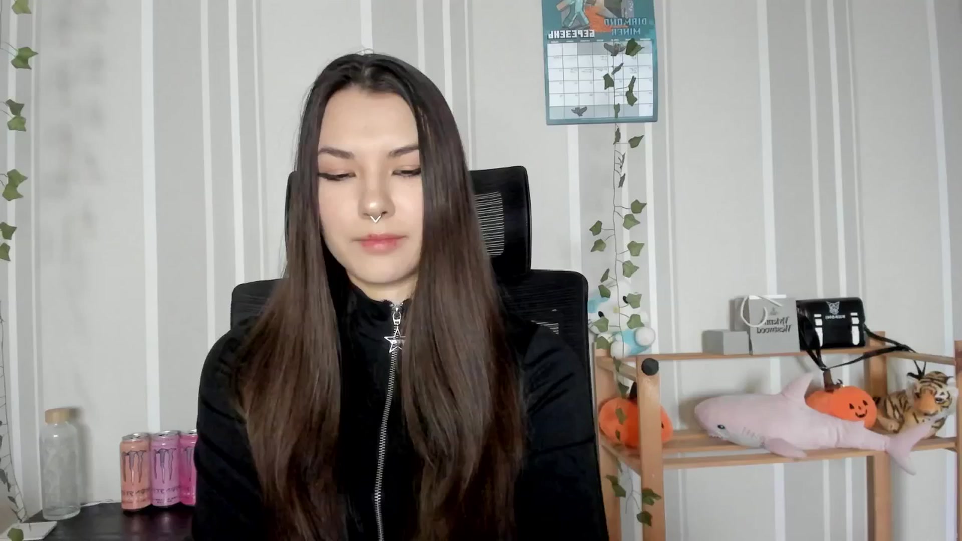 Gallery image thumbnail from AmnesiaGirl1's myfreecams stream on, 03/19/2025, 15:39 image 13 of 20