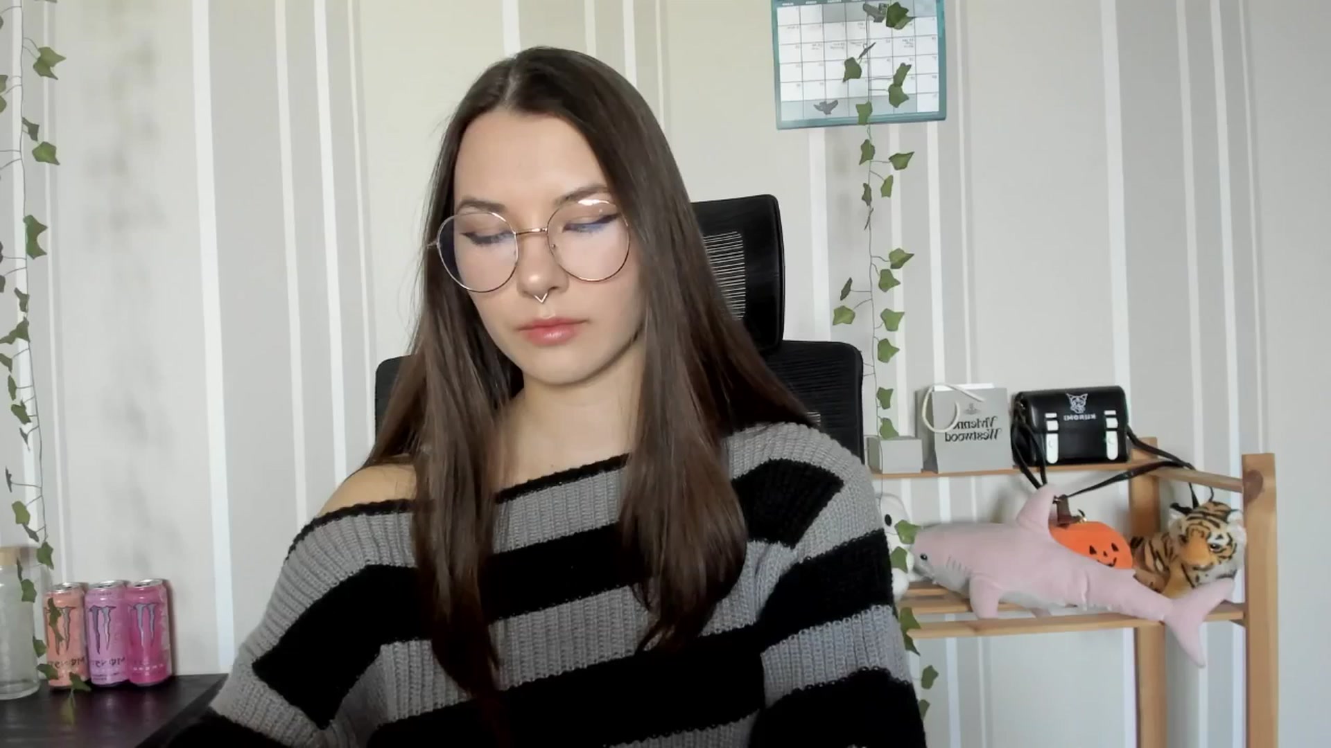 Gallery image thumbnail from AmnesiaGirl1's myfreecams stream on, 03/20/2025, 14:05 image 4 of 20