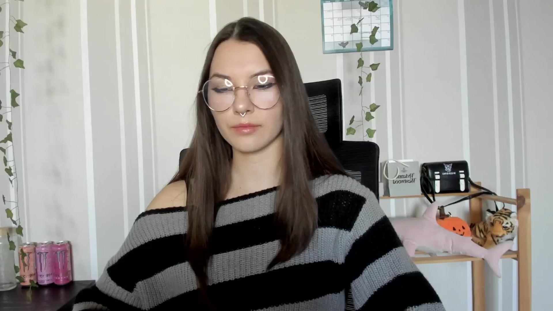 Gallery image thumbnail from AmnesiaGirl1's myfreecams stream on, 03/20/2025, 14:05 image 15 of 20