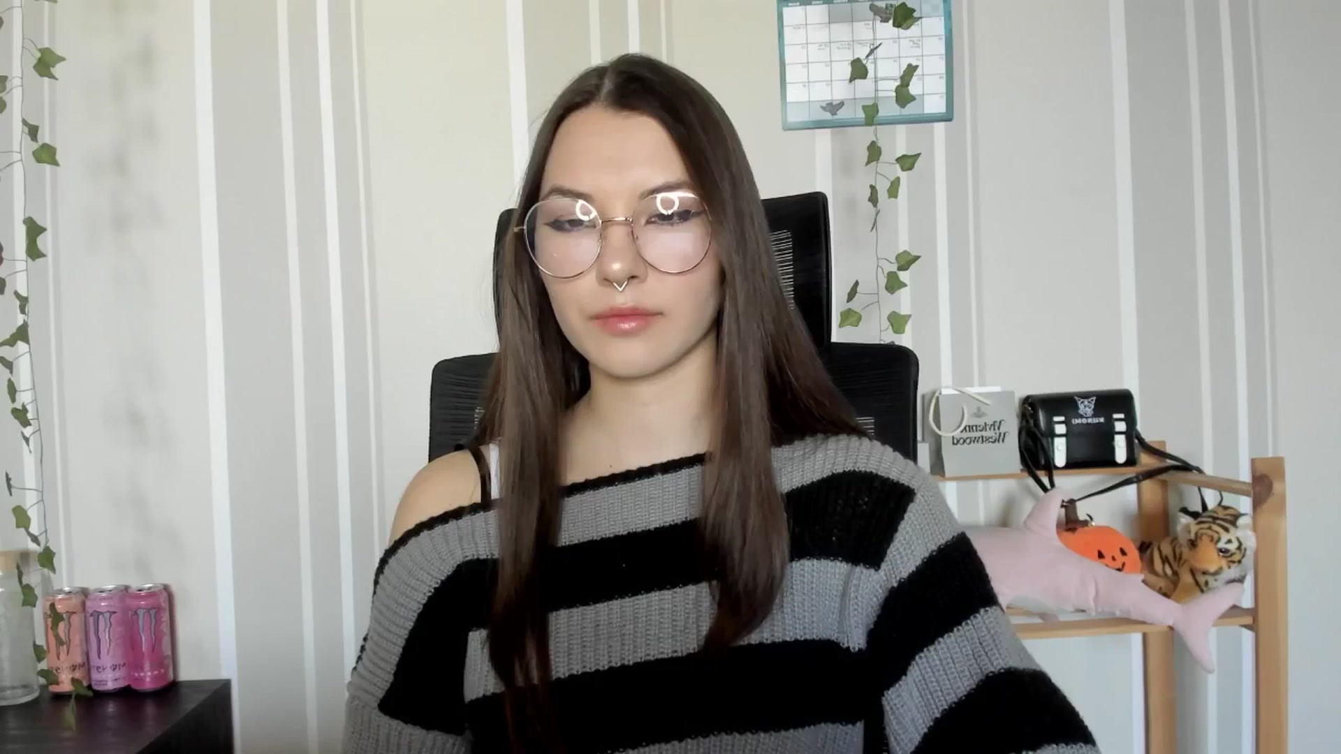 Gallery image thumbnail from AmnesiaGirl1's myfreecams stream on, 03/20/2025, 14:05 image 11 of 20
