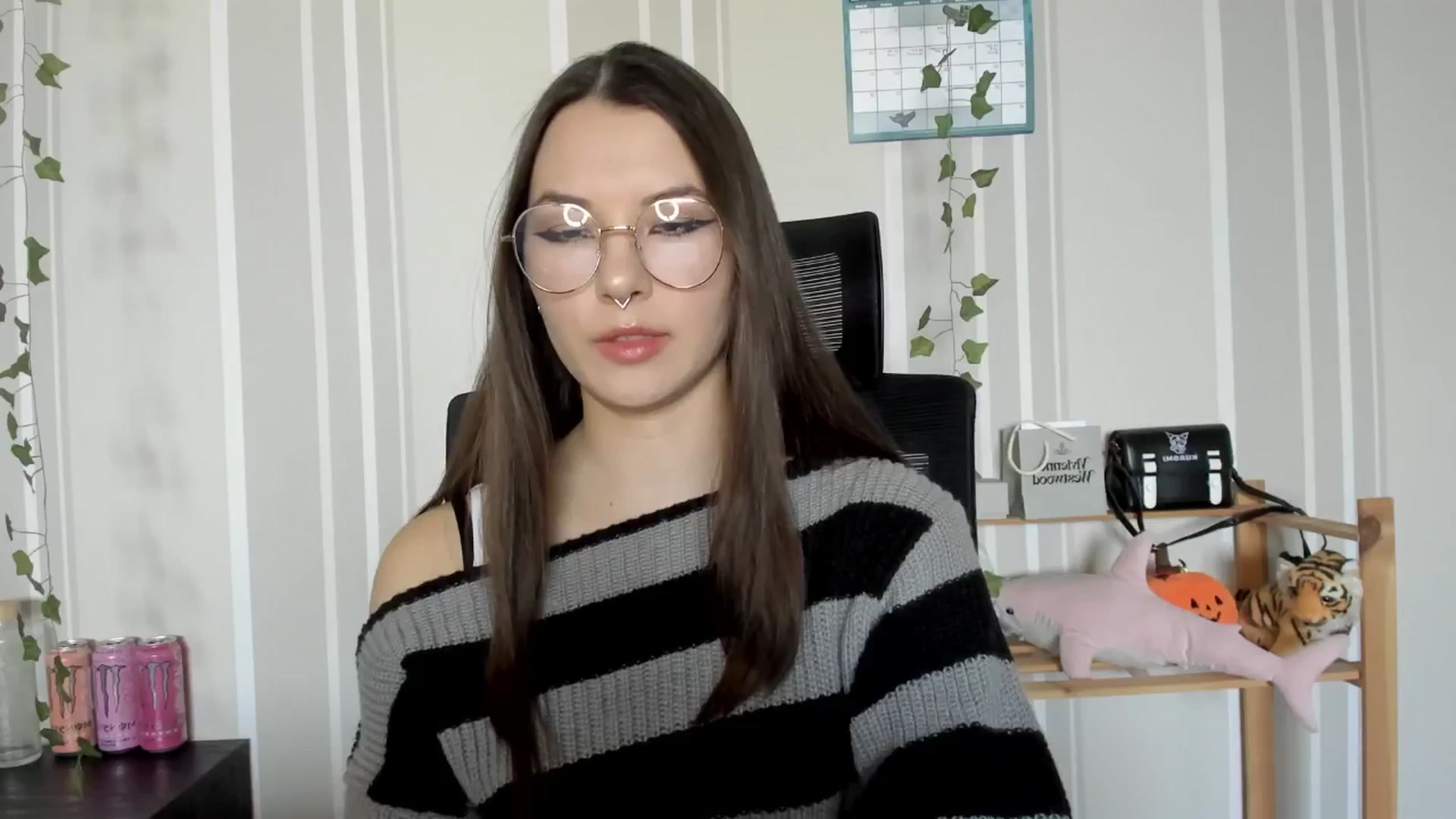 Gallery image thumbnail from AmnesiaGirl1's myfreecams stream on, 03/20/2025, 14:05 image 1 of 20