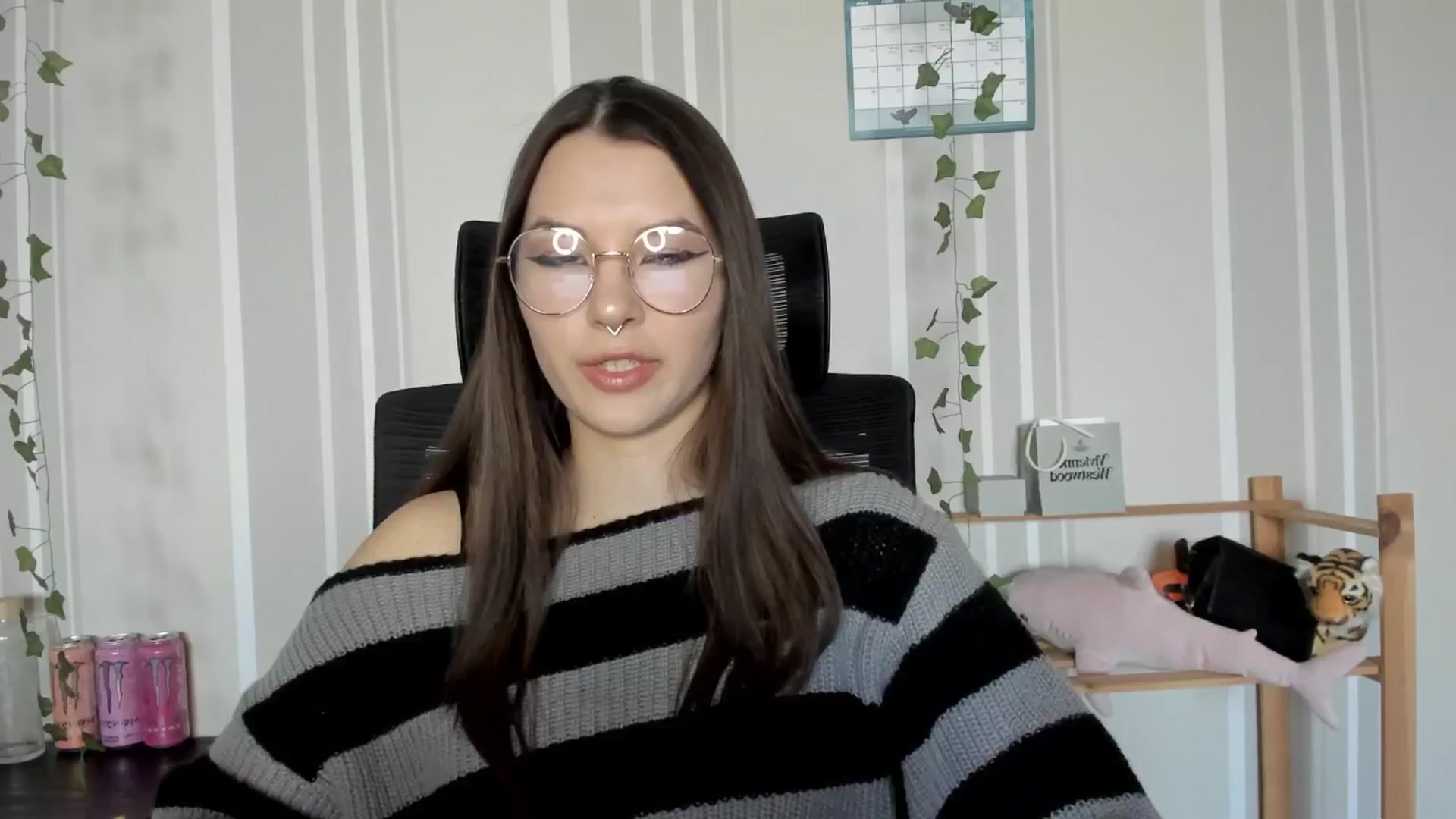 Gallery image thumbnail from AmnesiaGirl1's myfreecams stream on, 03/20/2025, 14:59 image 19 of 20
