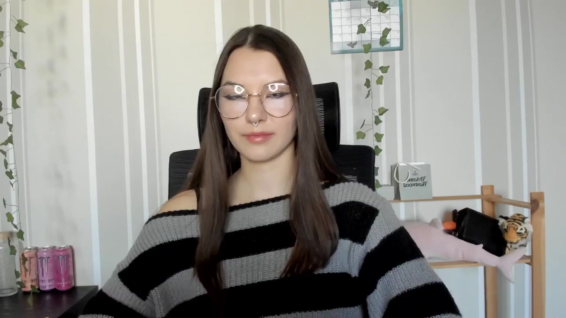 Gallery image thumbnail from AmnesiaGirl1's myfreecams stream on, 03/20/2025, 14:59 image 1 of 20