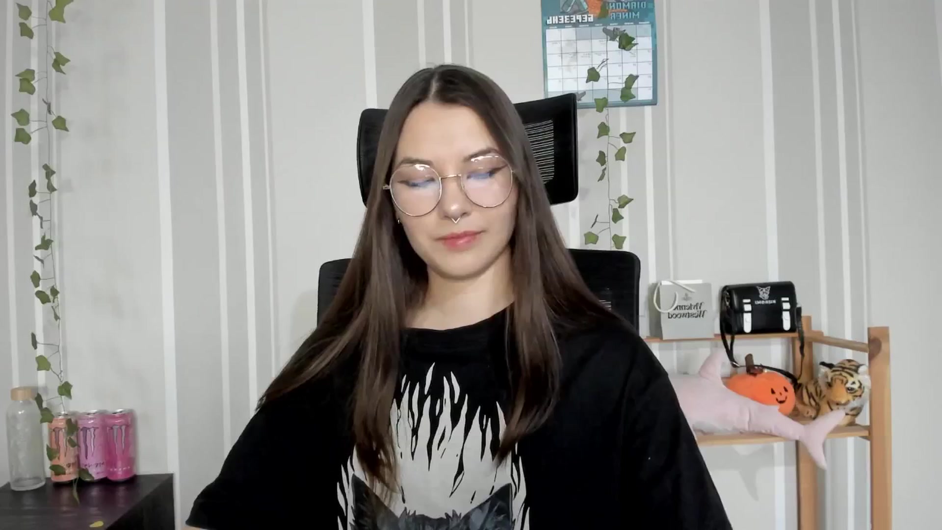 Gallery image thumbnail from AmnesiaGirl1's myfreecams stream on, 03/23/2025, 15:18 image 8 of 20