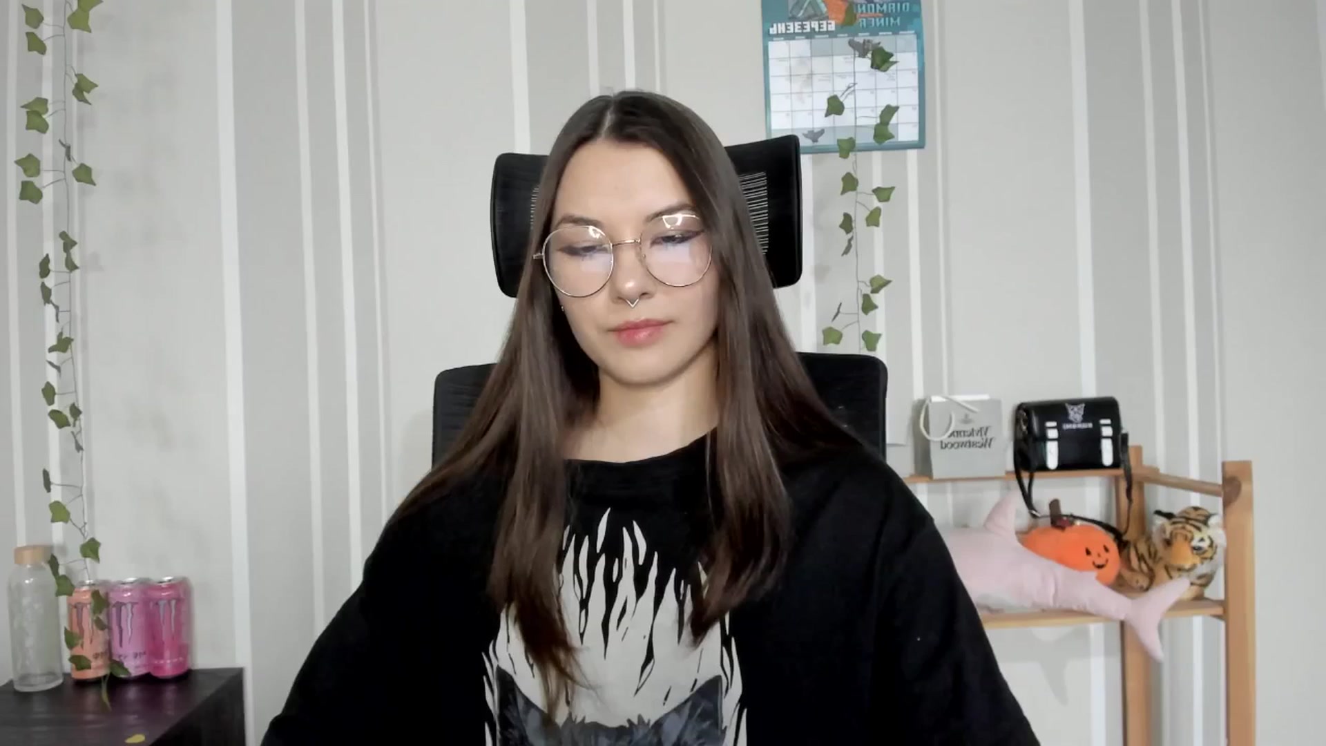 Gallery image thumbnail from AmnesiaGirl1's myfreecams stream on, 03/23/2025, 15:18 image 2 of 20