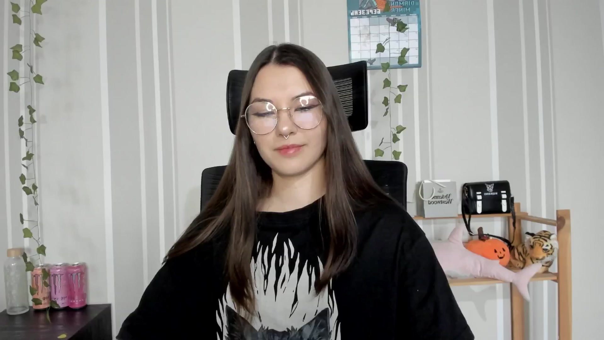 Gallery image thumbnail from AmnesiaGirl1's myfreecams stream on, 03/23/2025, 15:18 image 9 of 20