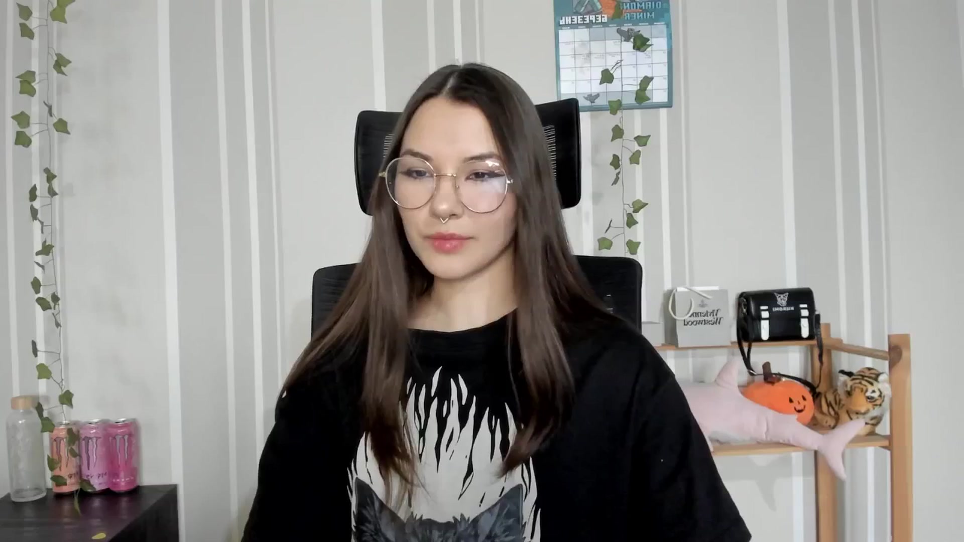 Gallery image thumbnail from AmnesiaGirl1's myfreecams stream on, 03/23/2025, 15:18 image 5 of 20