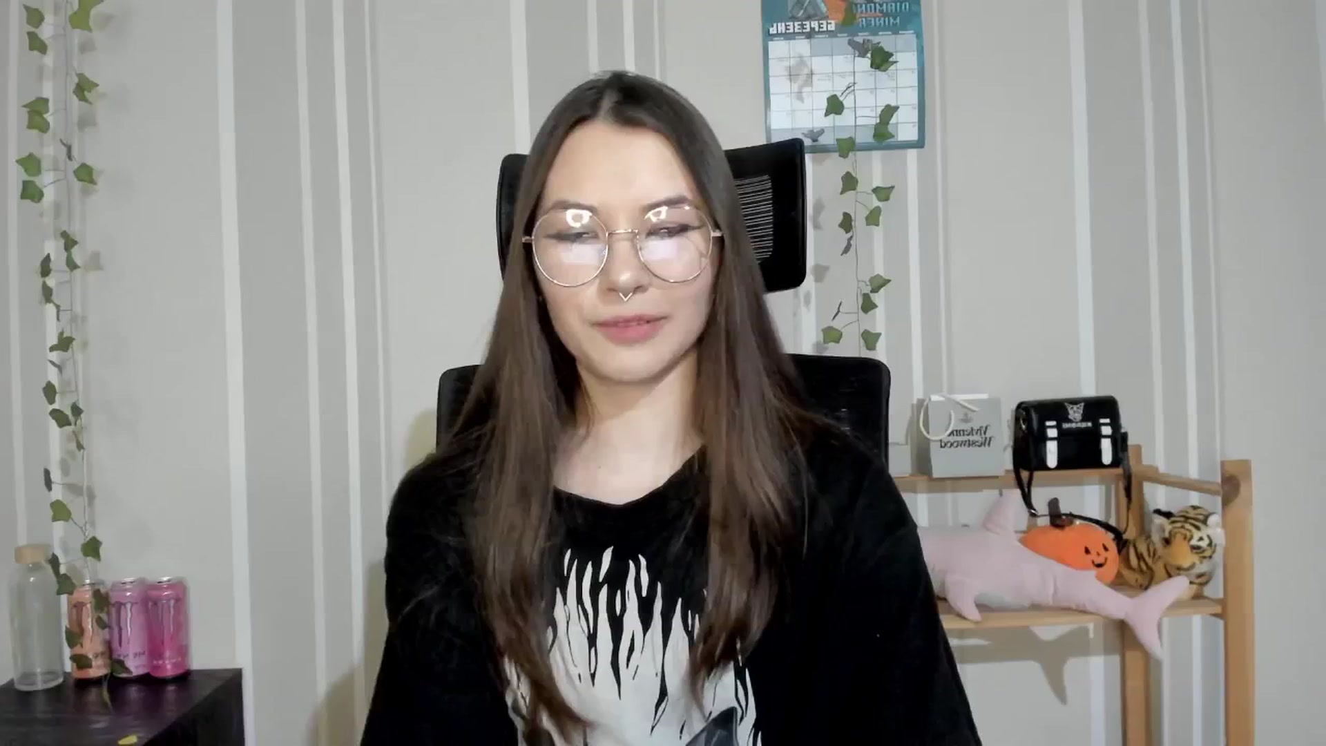 Gallery image thumbnail from AmnesiaGirl1's myfreecams stream on, 03/23/2025, 16:49 image 17 of 20
