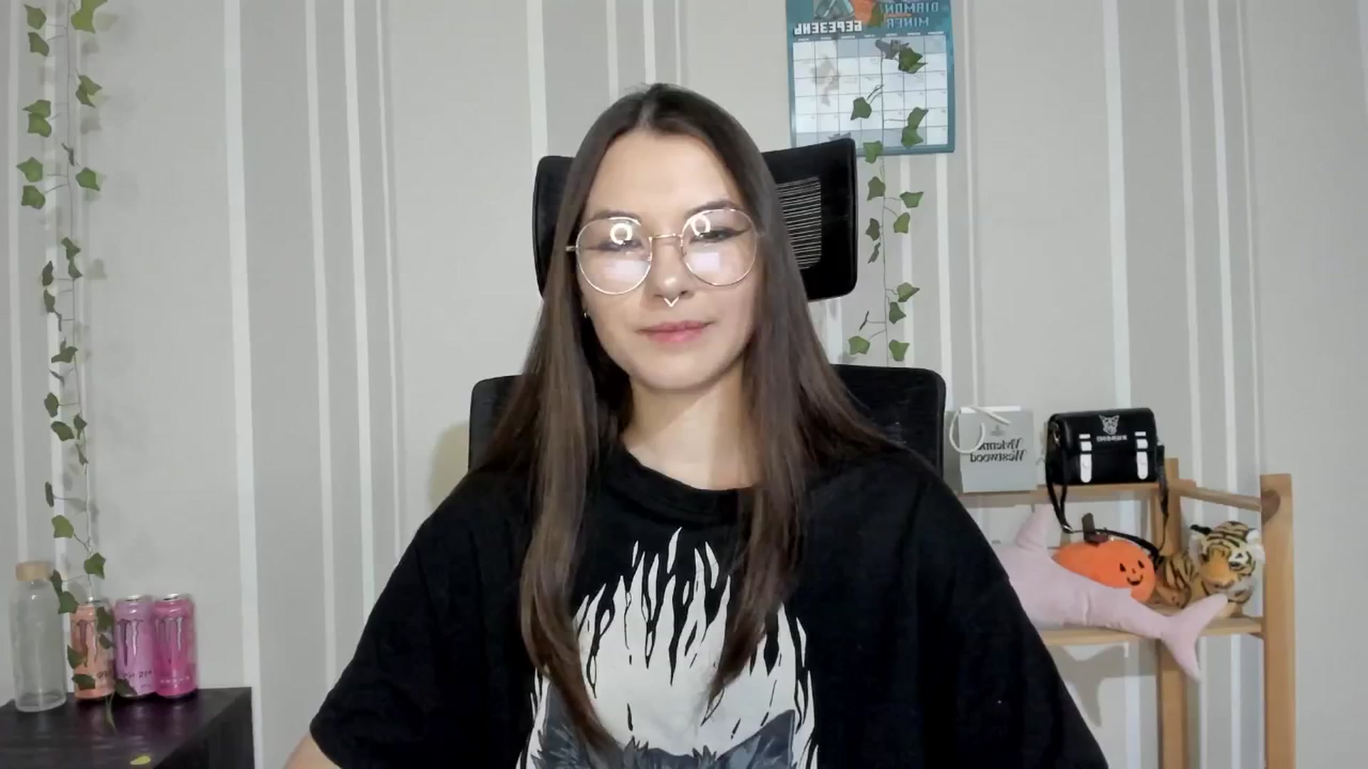 Gallery image thumbnail from AmnesiaGirl1's myfreecams stream on, 03/23/2025, 16:49 image 12 of 20