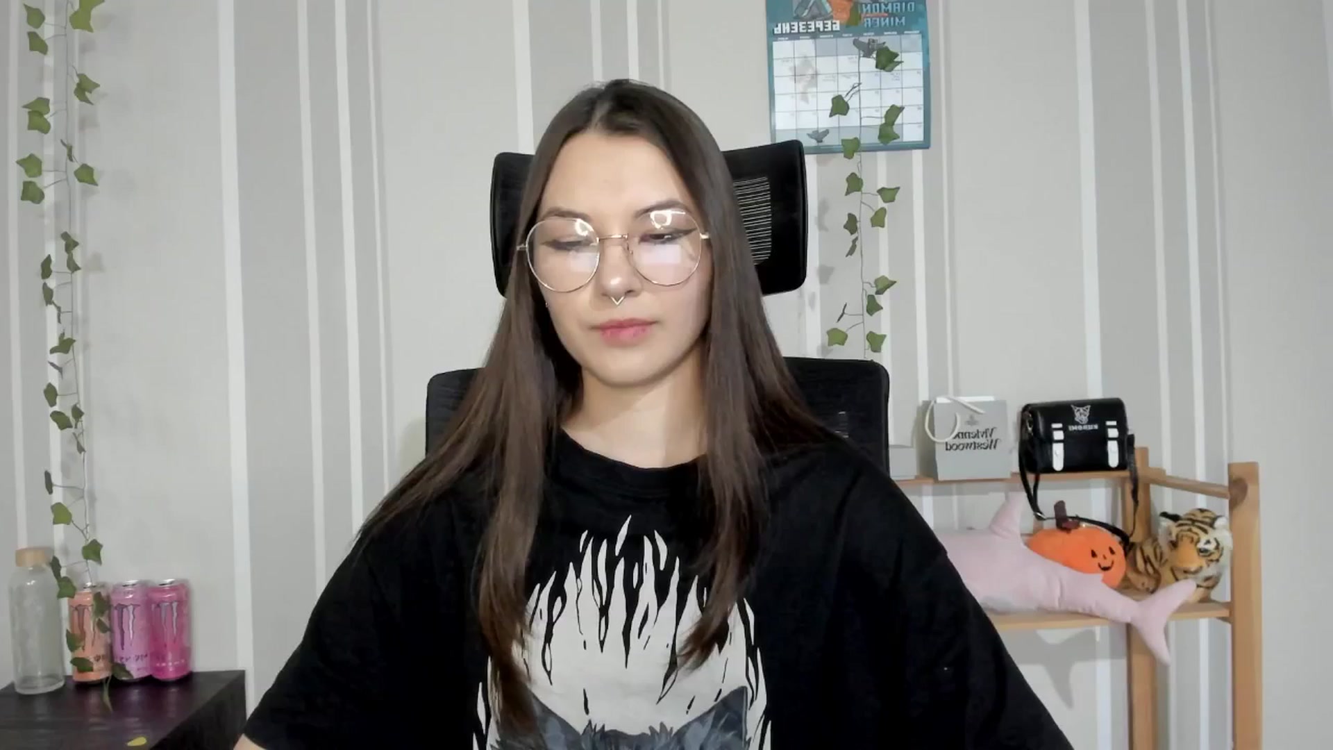 Gallery image thumbnail from AmnesiaGirl1's myfreecams stream on, 03/23/2025, 16:49 image 3 of 20