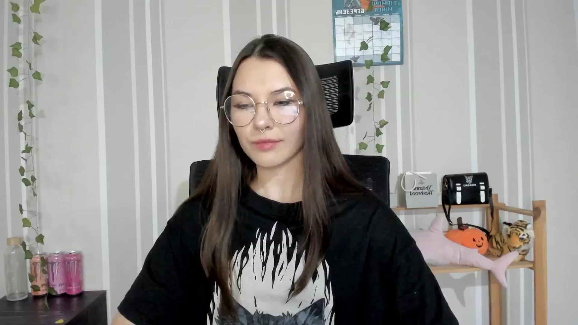Gallery image thumbnail from AmnesiaGirl1's myfreecams stream on, 03/23/2025, 16:49 image 4 of 20