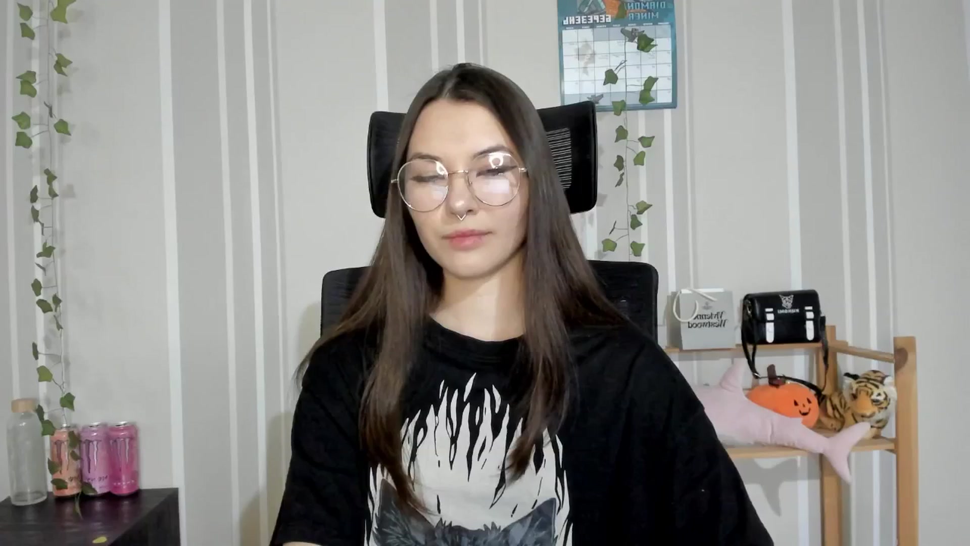 Gallery image thumbnail from AmnesiaGirl1's myfreecams stream on, 03/23/2025, 16:49 image 6 of 20
