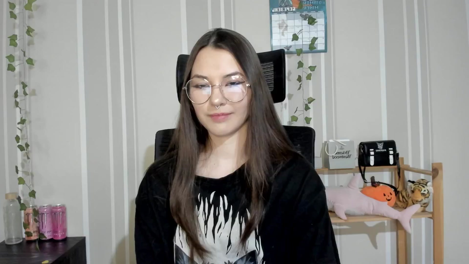Gallery image thumbnail from AmnesiaGirl1's myfreecams stream on, 03/23/2025, 16:49 image 18 of 20