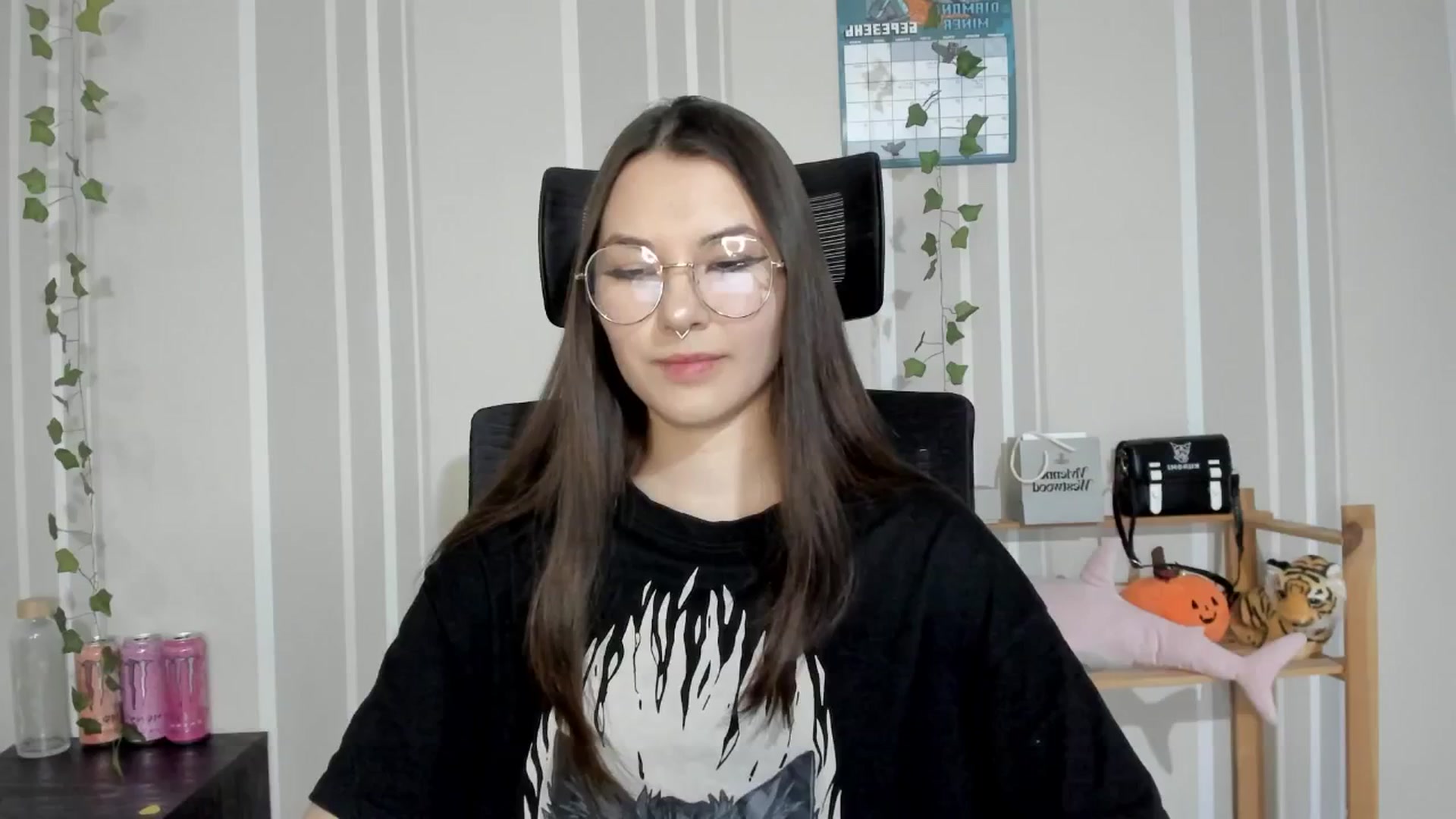 Gallery image thumbnail from AmnesiaGirl1's myfreecams stream on, 03/23/2025, 16:49 image 7 of 20