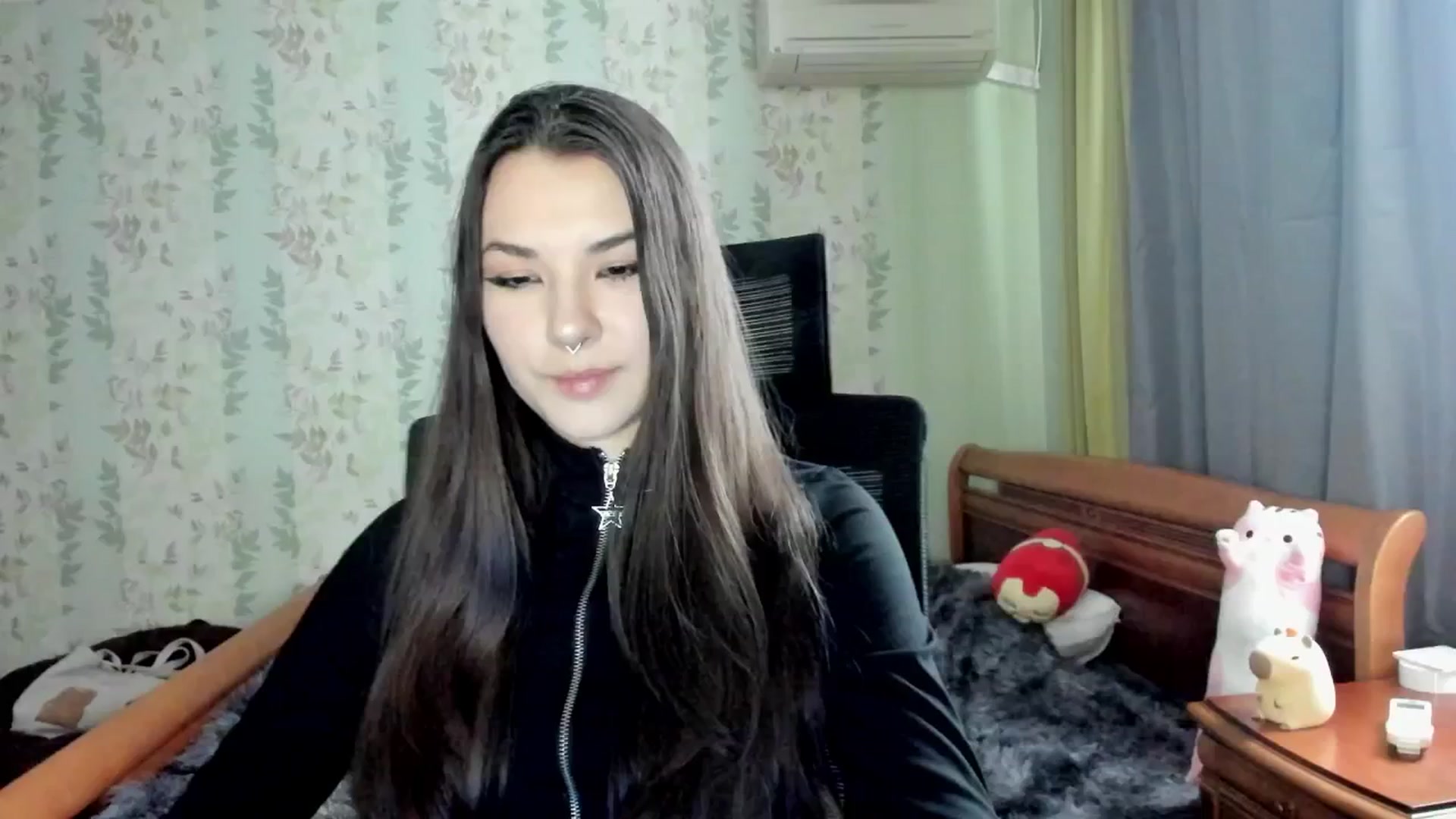 Gallery image thumbnail from AmnesiaGirl1's myfreecams stream on, 03/24/2025, 11:06 image 19 of 20