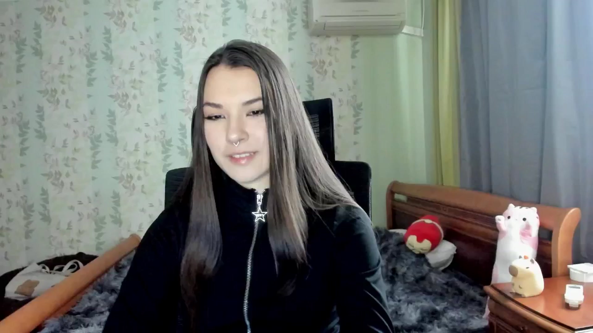 Gallery image thumbnail from AmnesiaGirl1's myfreecams stream on, 03/24/2025, 11:06 image 5 of 20