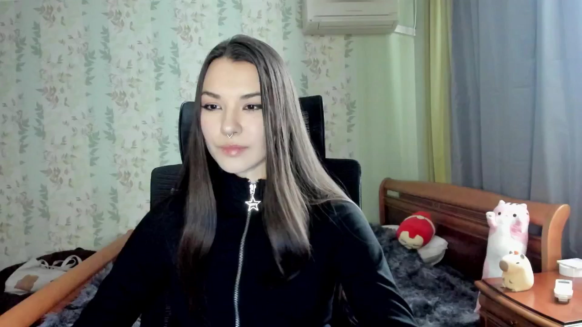 Gallery image thumbnail from AmnesiaGirl1's myfreecams stream on, 03/24/2025, 11:06 image 6 of 20