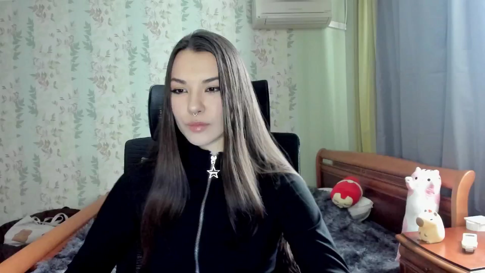 Gallery image thumbnail from AmnesiaGirl1's myfreecams stream on, 03/24/2025, 11:06 image 8 of 20