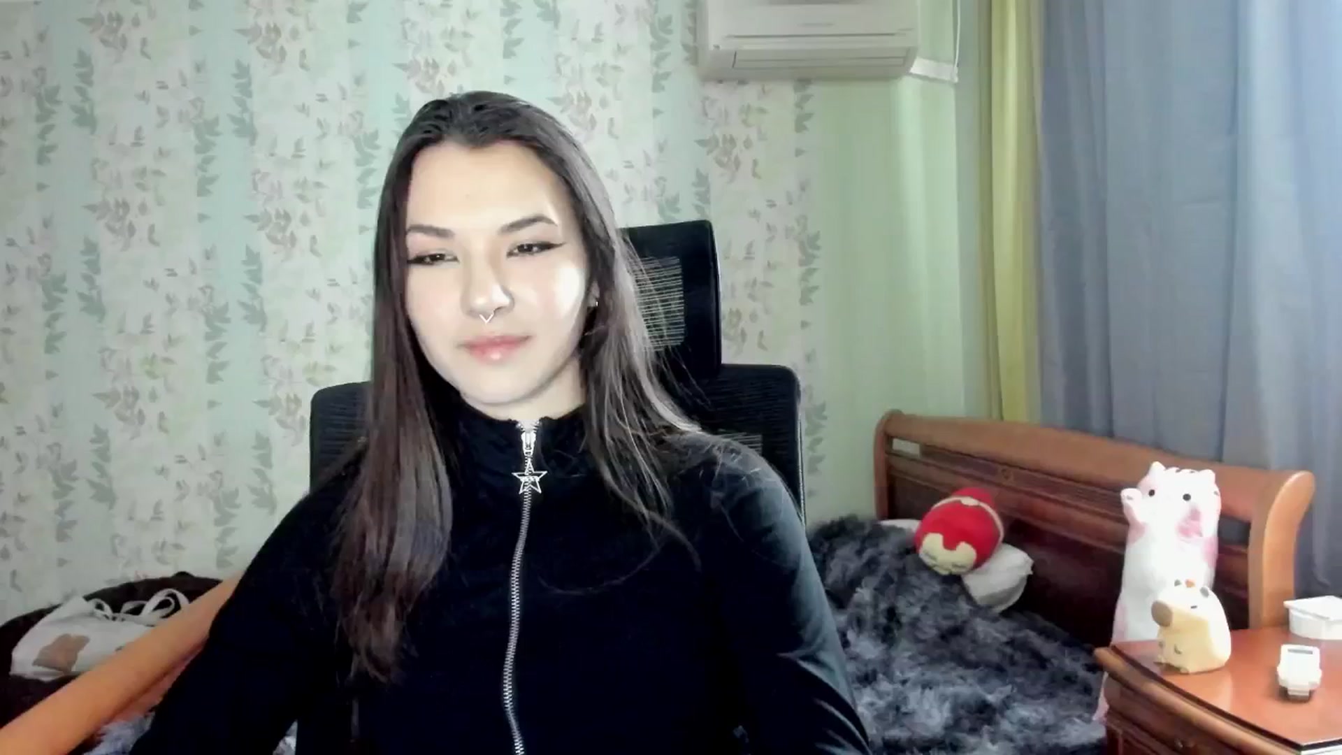 Gallery image thumbnail from AmnesiaGirl1's myfreecams stream on, 03/24/2025, 11:06 image 12 of 20