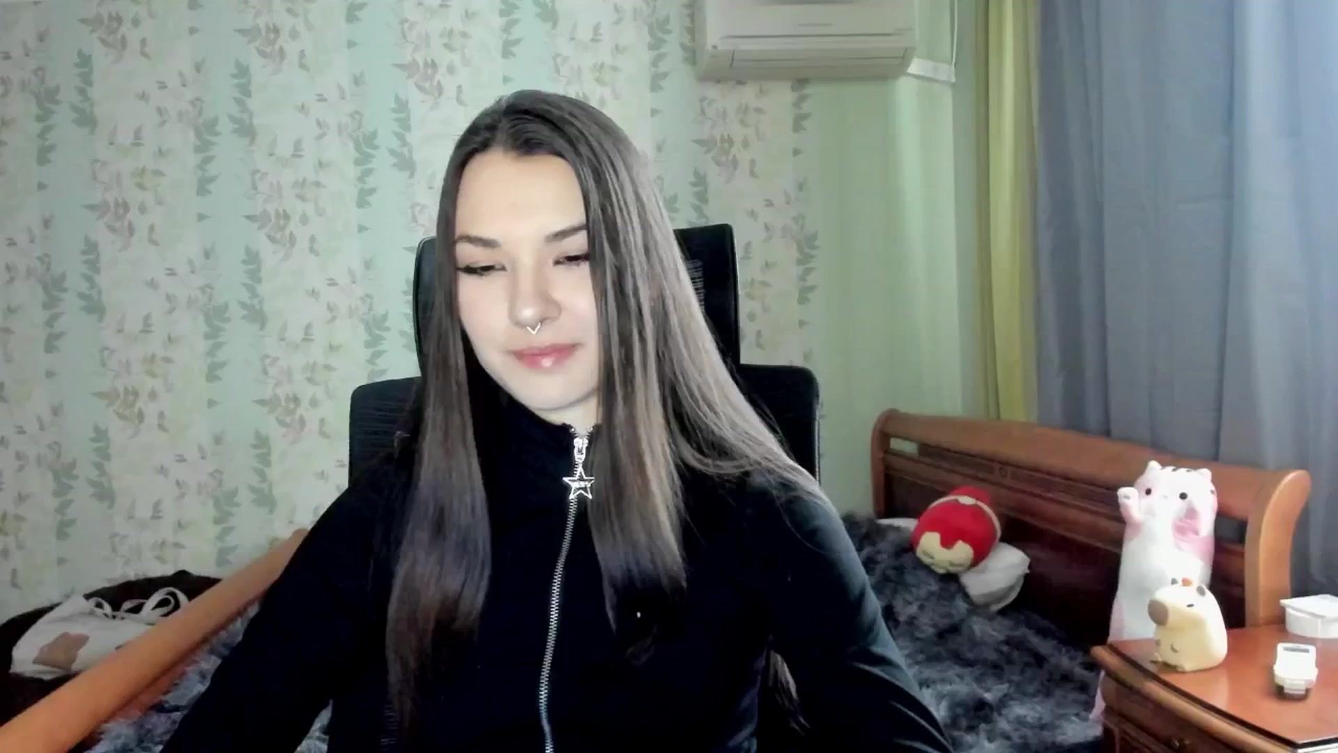 Gallery image thumbnail from AmnesiaGirl1's myfreecams stream on, 03/24/2025, 11:06 image 2 of 20