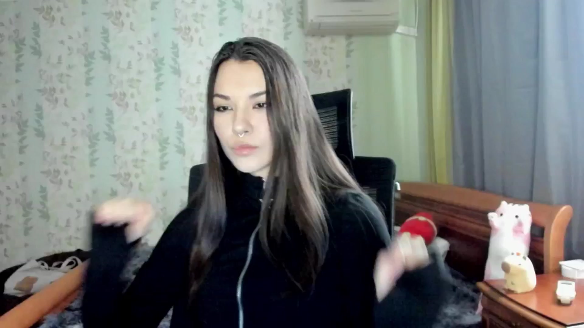 Gallery image thumbnail from AmnesiaGirl1's myfreecams stream on, 03/24/2025, 11:06 image 15 of 20