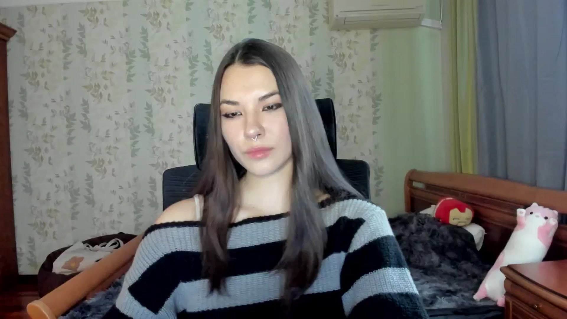Gallery image thumbnail from AmnesiaGirl1's myfreecams stream on, 03/29/2025, 15:30 image 14 of 20