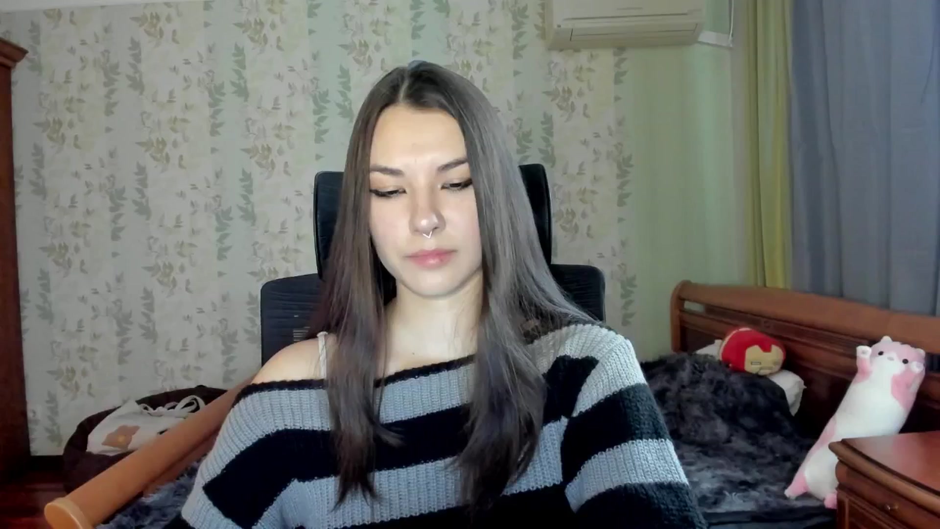 Gallery image thumbnail from AmnesiaGirl1's myfreecams stream on, 03/29/2025, 15:30 image 12 of 20