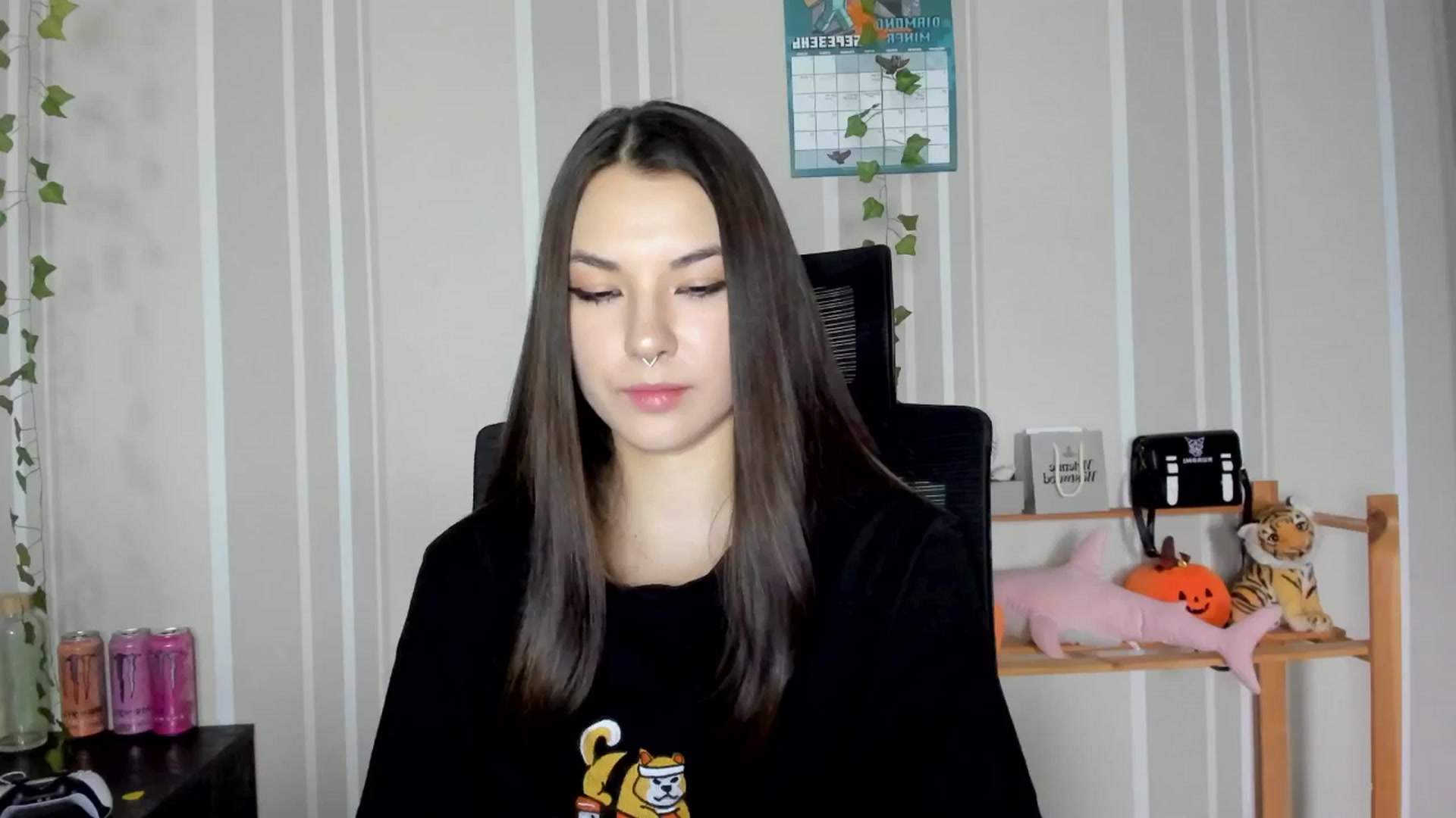 Gallery image thumbnail from AmnesiaGirl1's myfreecams stream on, 04/01/2025, 15:04 image 12 of 20