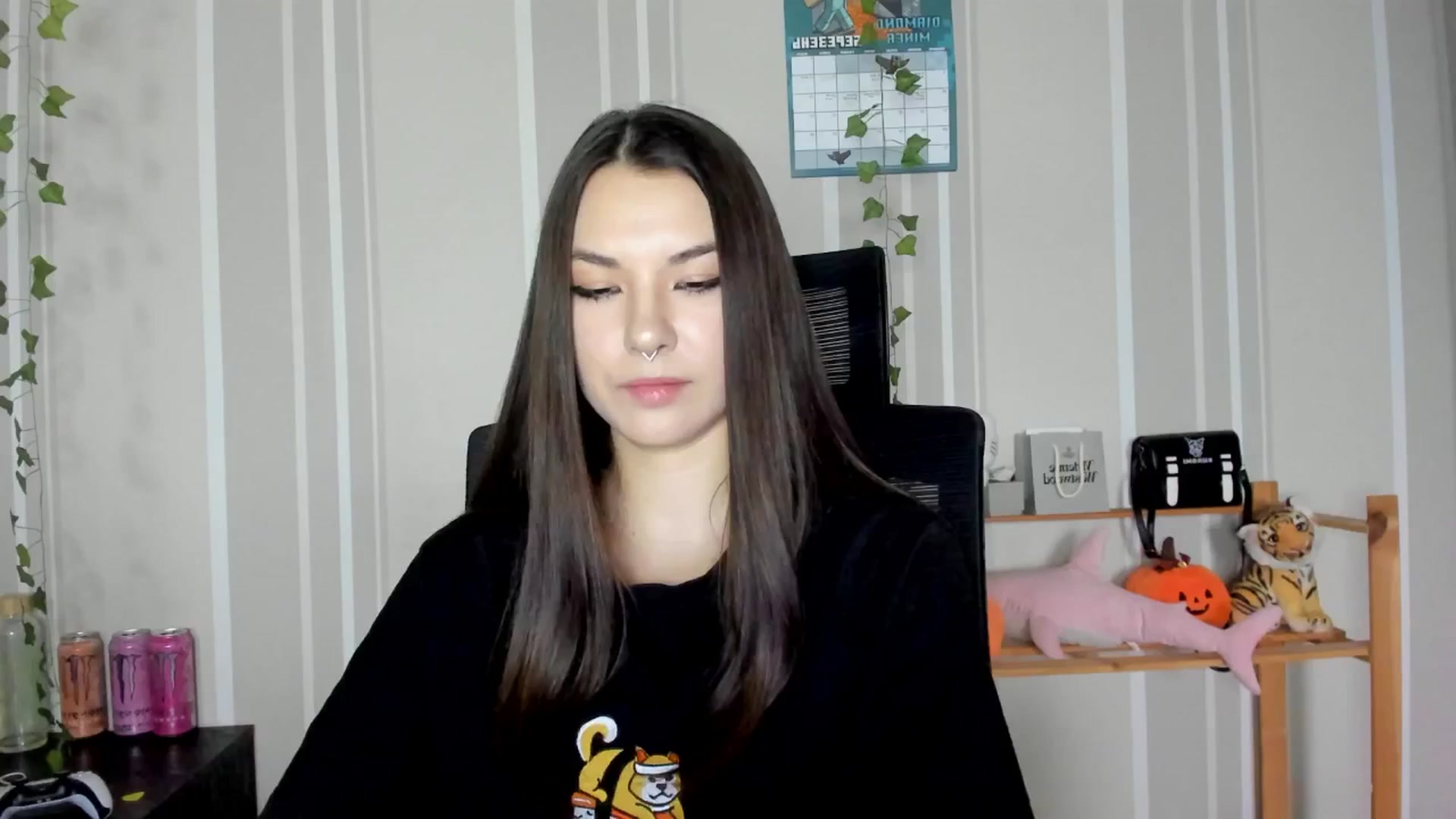 Gallery image thumbnail from AmnesiaGirl1's myfreecams stream on, 04/01/2025, 15:04 image 13 of 20