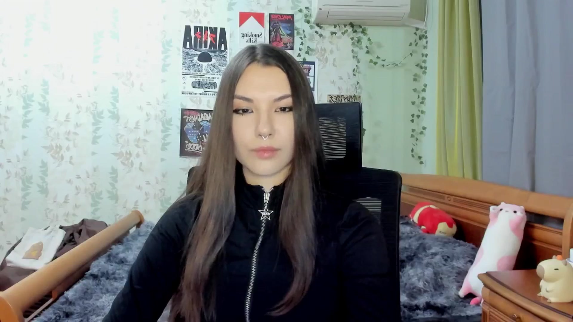 Gallery image thumbnail from AmnesiaGirl1's myfreecams stream on, 04/10/2025, 16:54 image 18 of 20