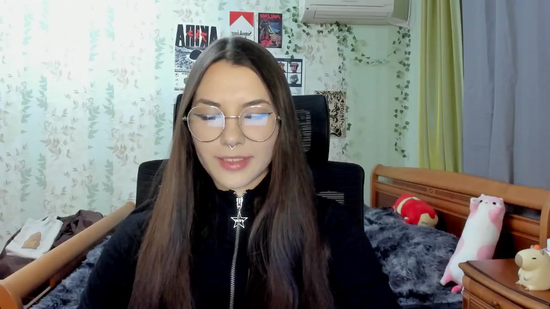 Gallery image thumbnail from AmnesiaGirl1's myfreecams stream on, 04/10/2025, 16:54 image 14 of 20